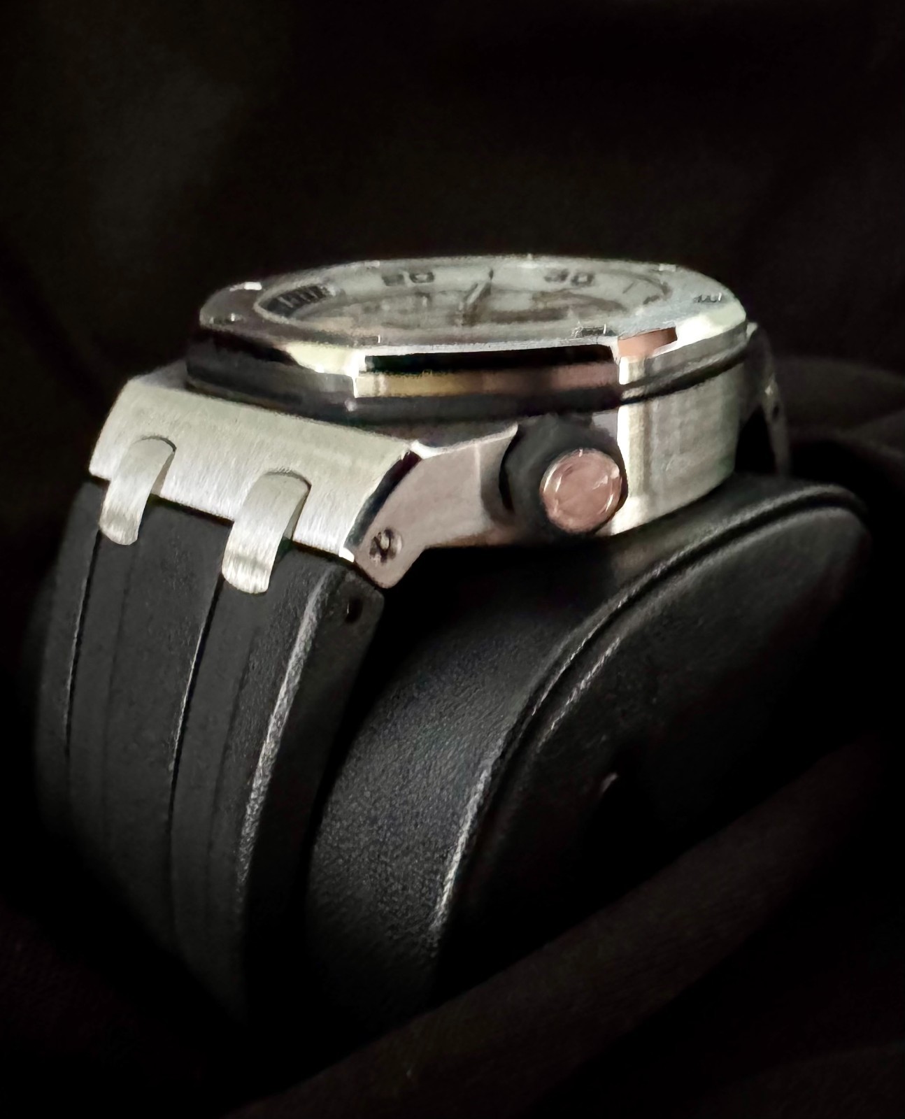 Audemars Piguet Royal Oak Offshore Diver 15710ST White Silver Dial Full Set 42mm