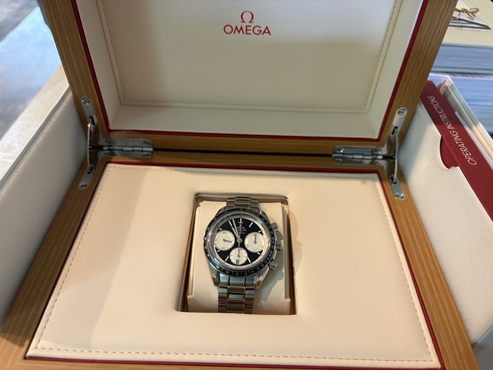 OMEGA Speedmaster Racing Reverse Panda 40mm