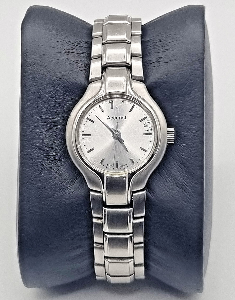Accurist Miyota 2035 Quartz Watch Stainless Steel Untested Parts Repair 26mm