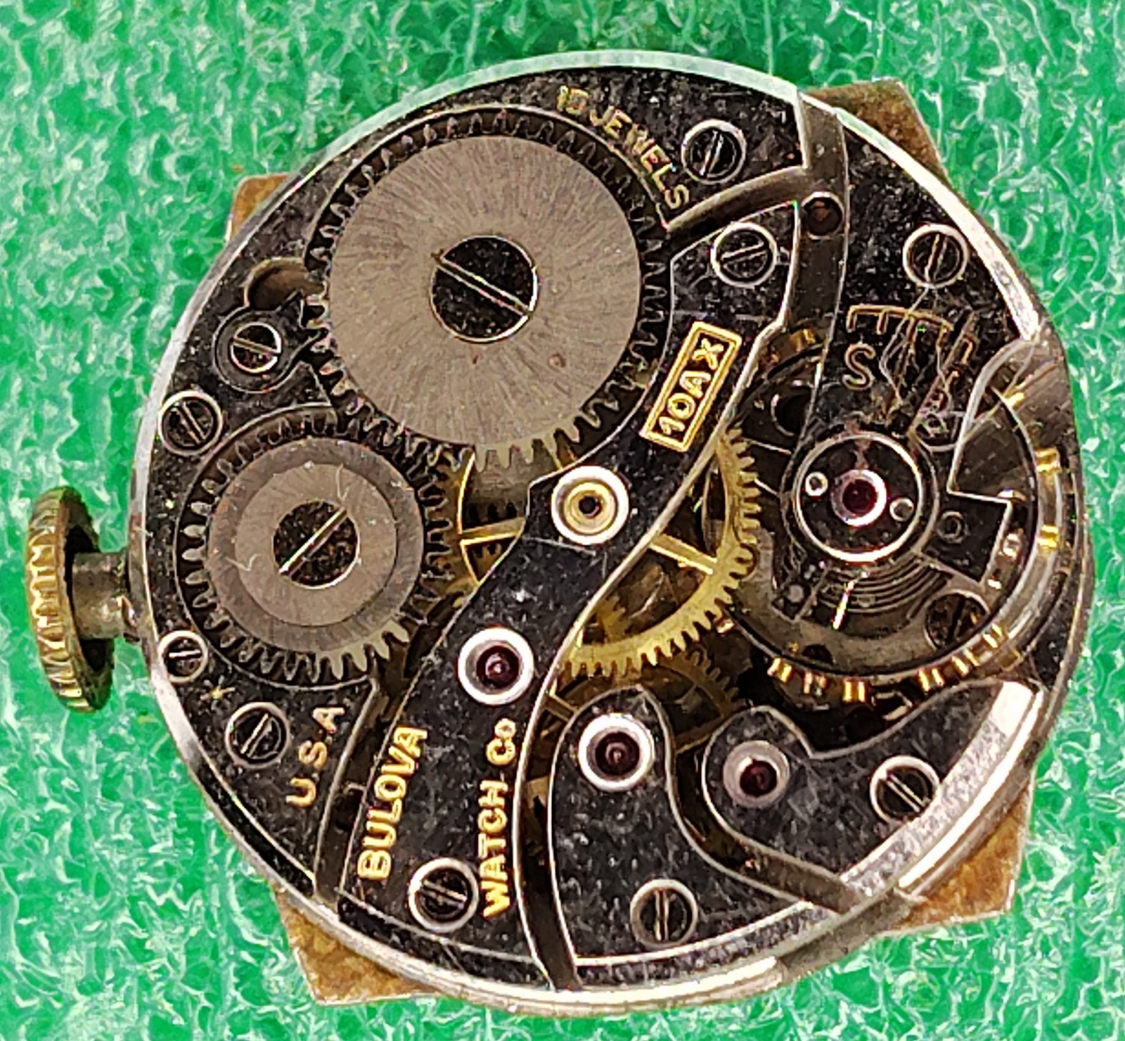 lot M182 Mens Bulova 10AX Stem Crown Hands Manual Movement Vintage Watch Parts