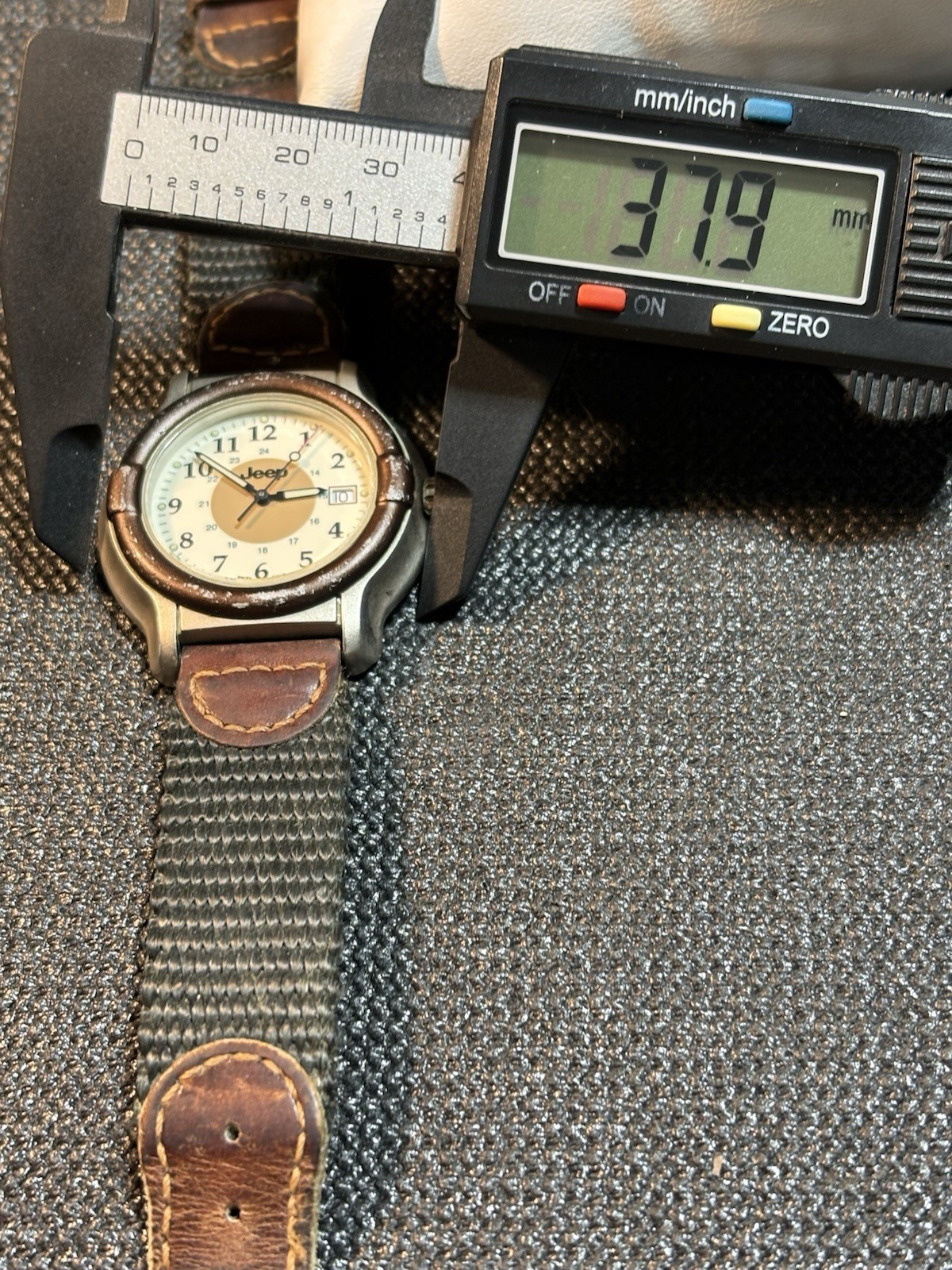 Jeep Watch Swiss ETA Movement 12HR/24HR 38mm Silver Tone,Date,New Battery