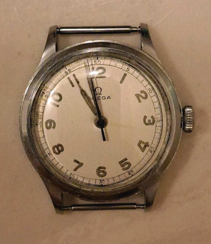 Beautiful Vintage Omega World War 2 Era 30T2SC 16 Jewel Manual Wristwatch 2179/4