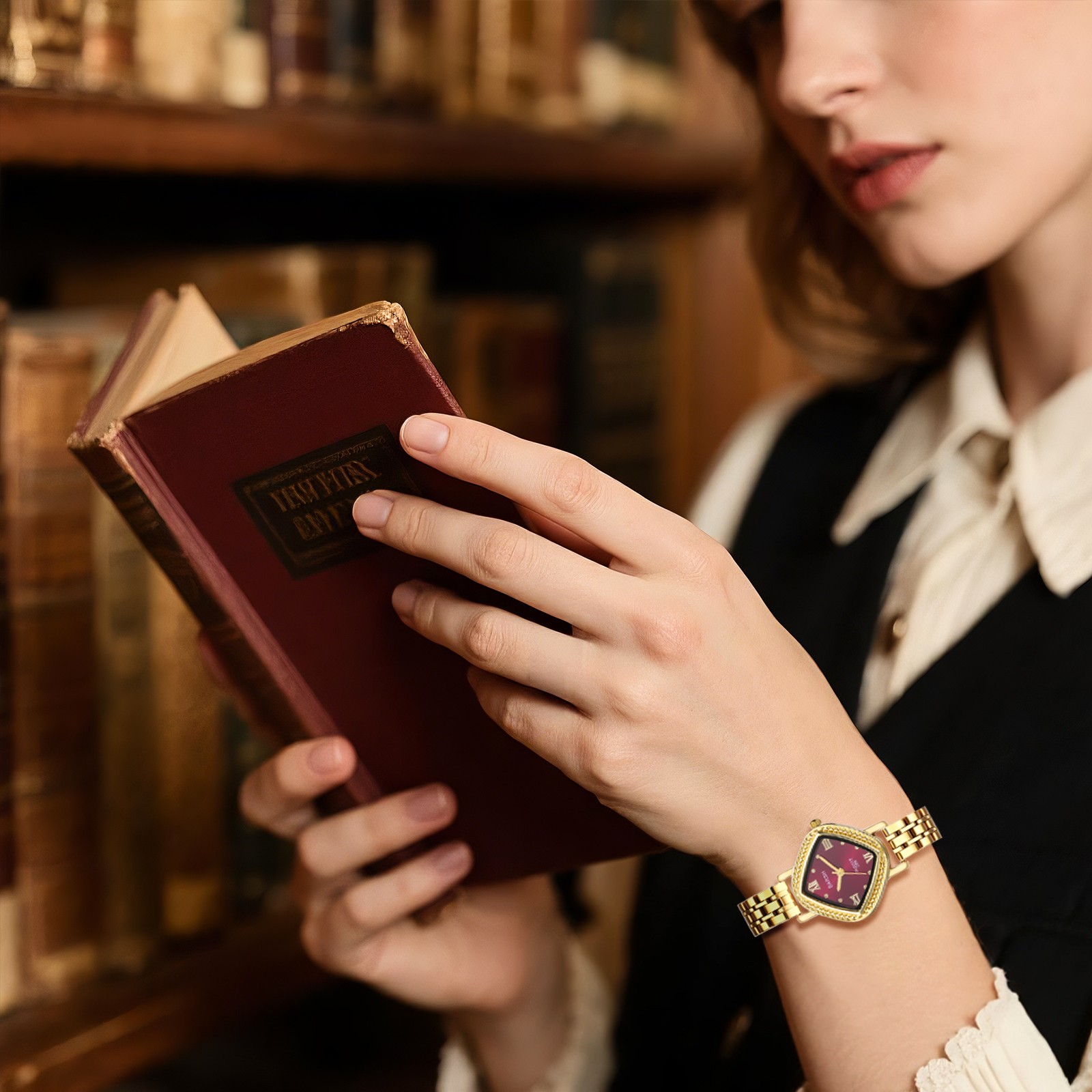 Women Classical Rhombus Case Quartz Wrist Watch Removable Stainless Steel Strap
