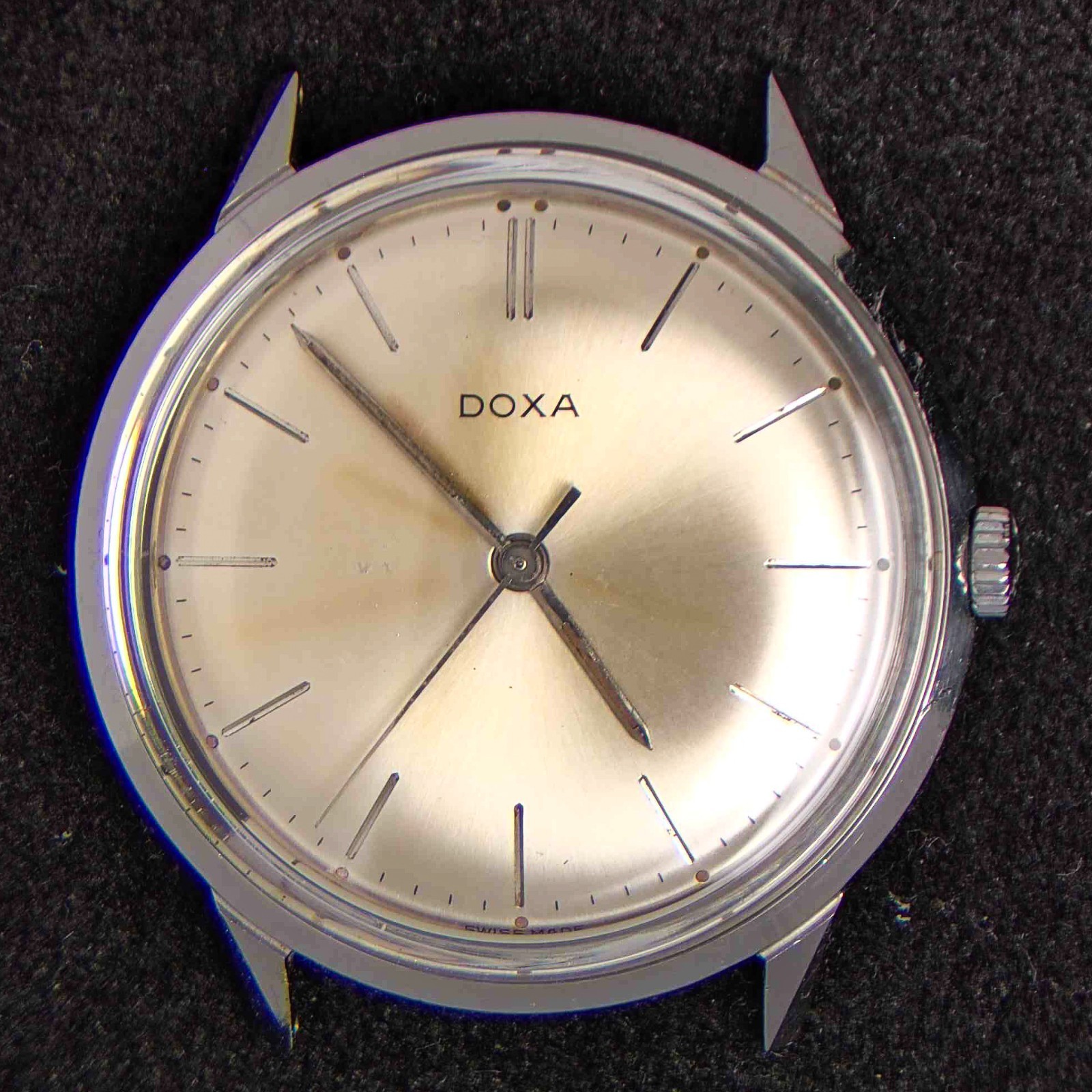 Doxa Champagne Dial Men’s Hand-Wind Cal. 103 Vintage Watch — Spares/Repairs