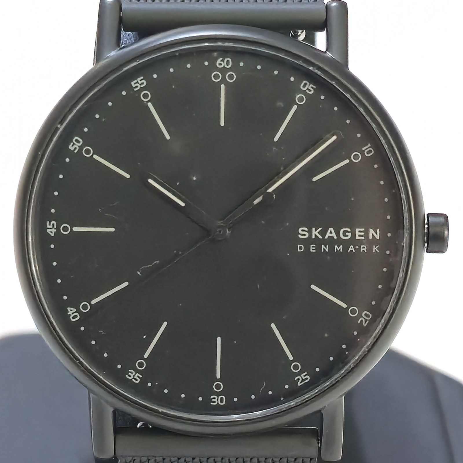 Skagen Signatur Midnight Men’s Watch 40mm Black Dial Milanese Mesh Band Quartz