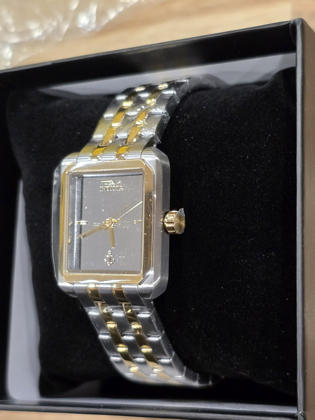 Invicta Ocean Anchor Collection Women’s Watch 26mm Mirror Dial 49979 New