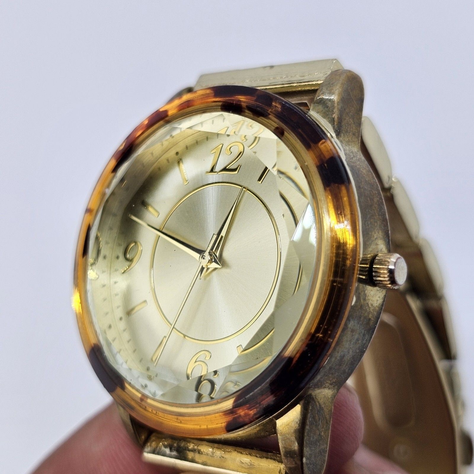 Women’s Watch 38MM Gold Dial Multiclor Case Bracelet 5.75″ Wrist New Battery