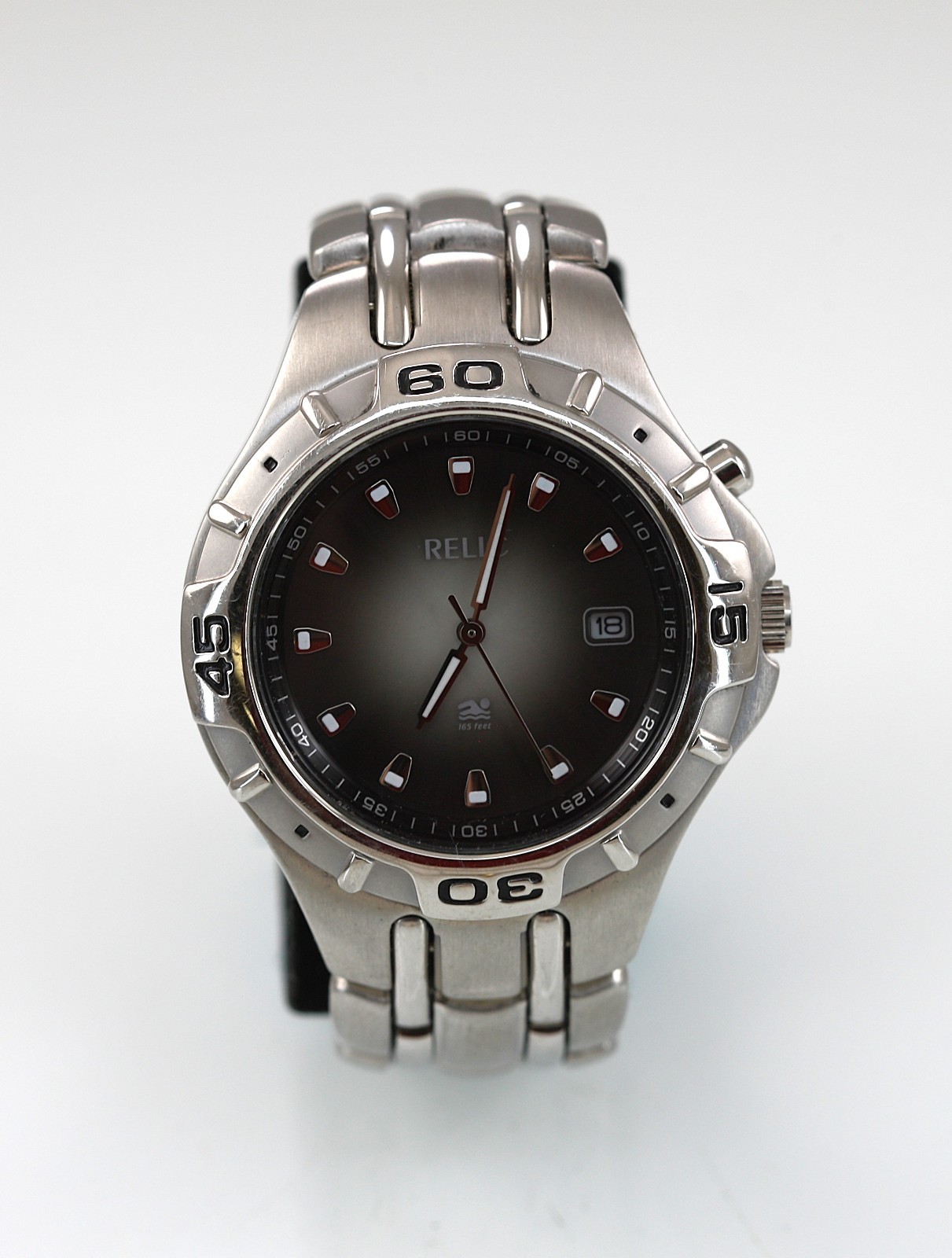 Relic Wet Men Watch All Stainless St Silver 50m Battery Light Date Gray Quartz
