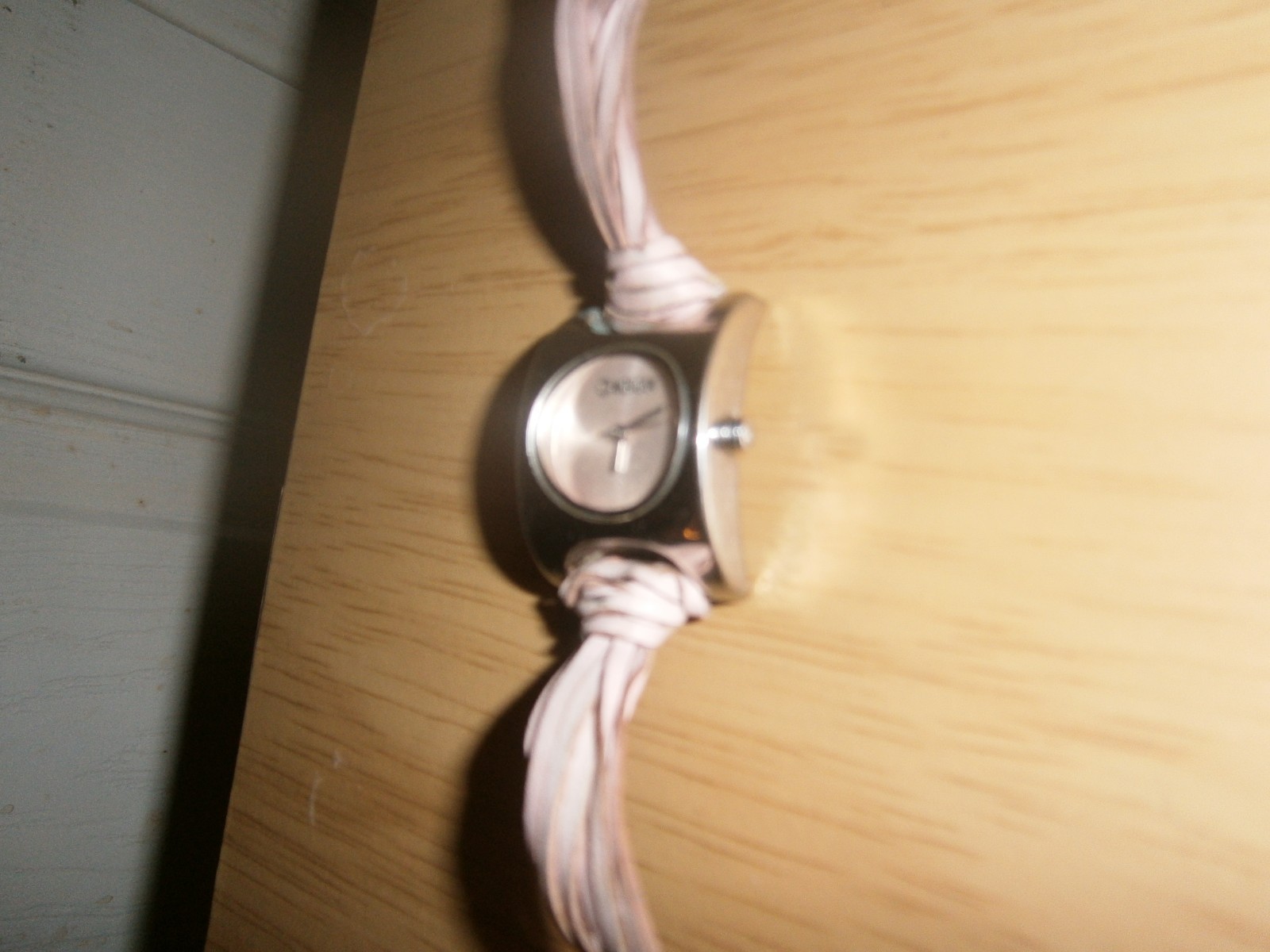 Late 2000’s pink tassel twist leatherstrap ‘Morgan’ladies quartz watch24cm(E24WB