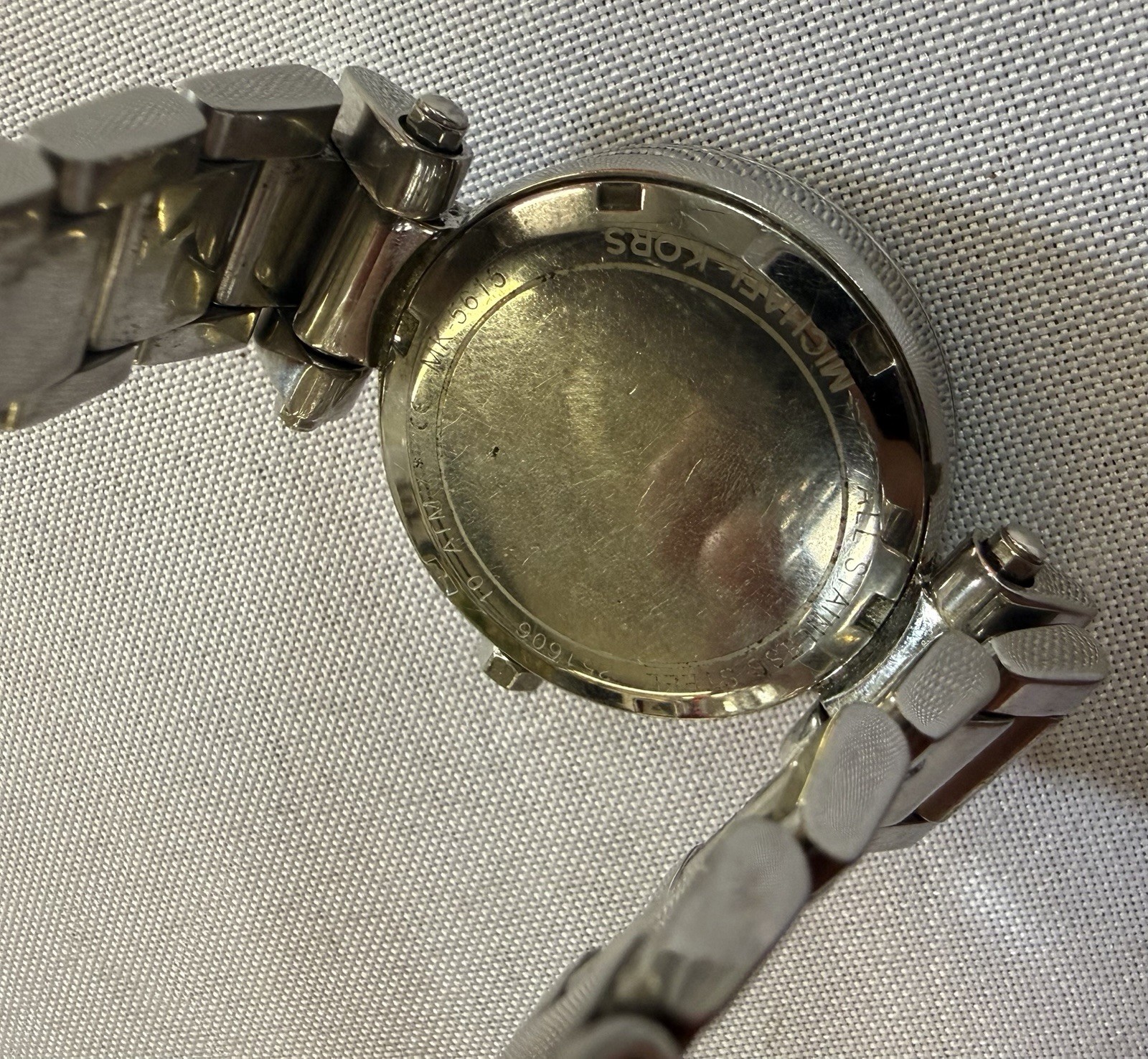 Michael Kors Parker MK5615 Women’s Stainless Steel Analog Dial Quartz Watch MP63