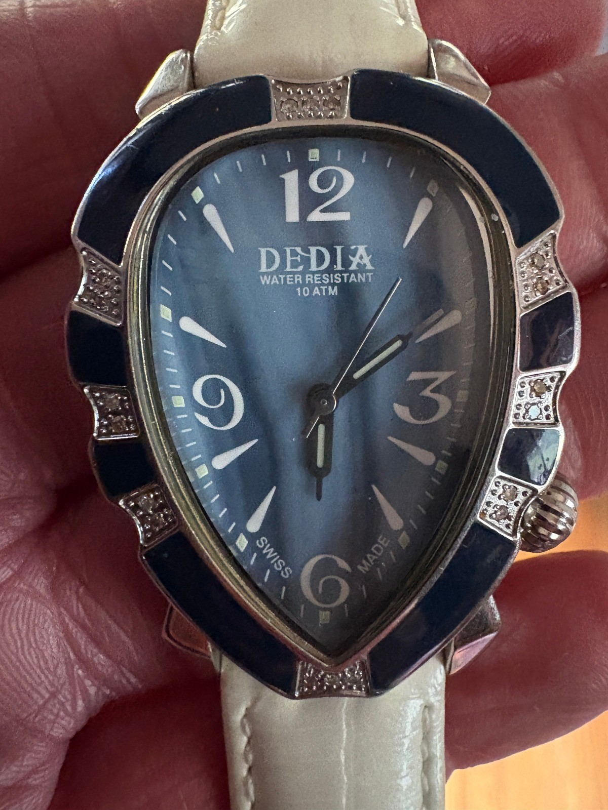 Aqua Swiss Dedia LilyTea, Ladies Watch