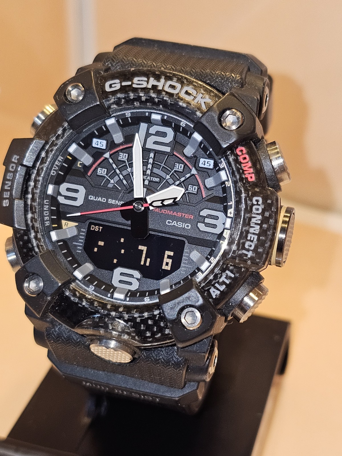 Casio G-SHOCK Mudmaster Men’s Analog-Digital Quartz Mud Resist 200m Black