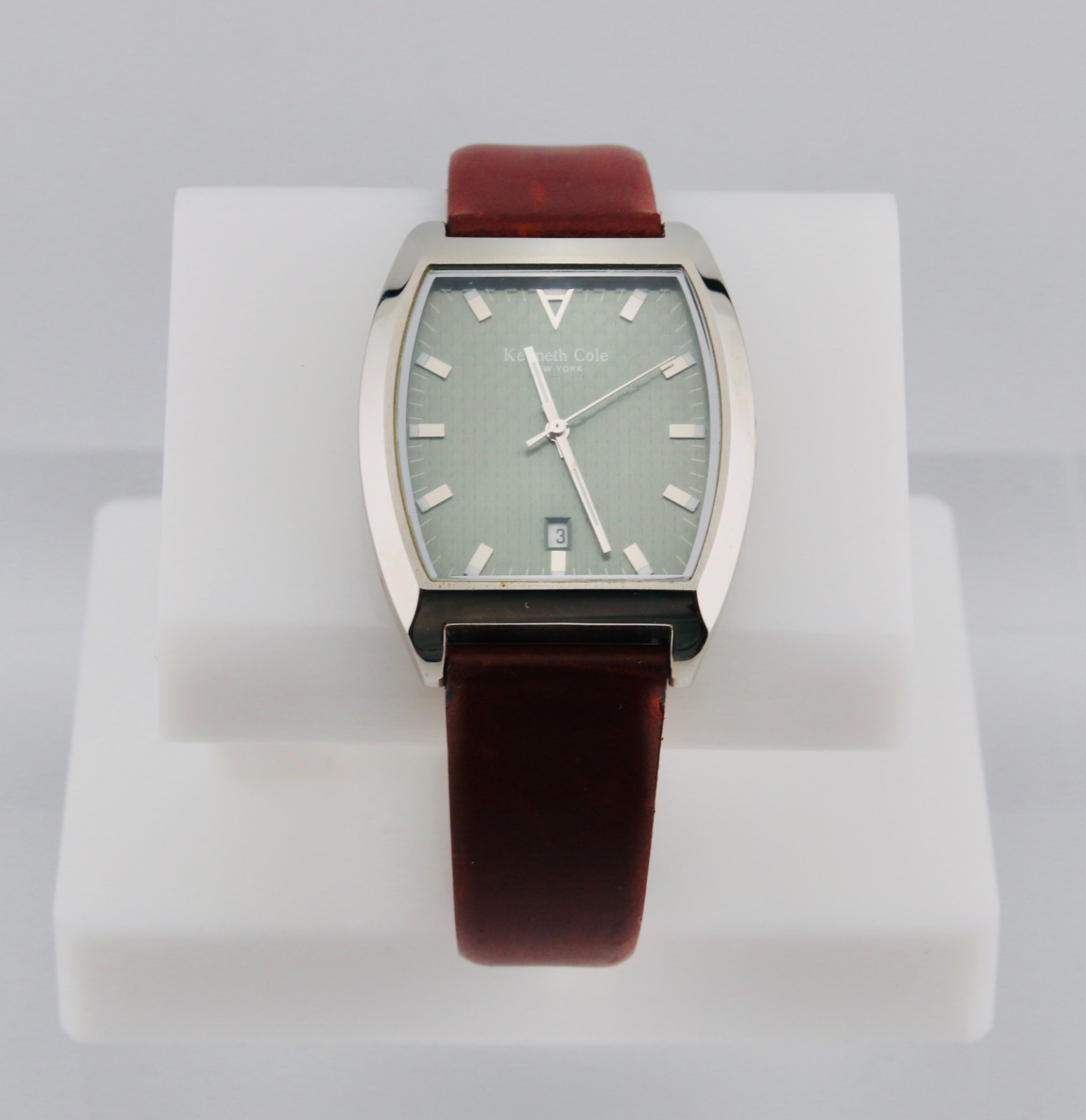 Kenneth Cole Gray/Green Dial Men’s Silver Case Watch Brown Strap (205)