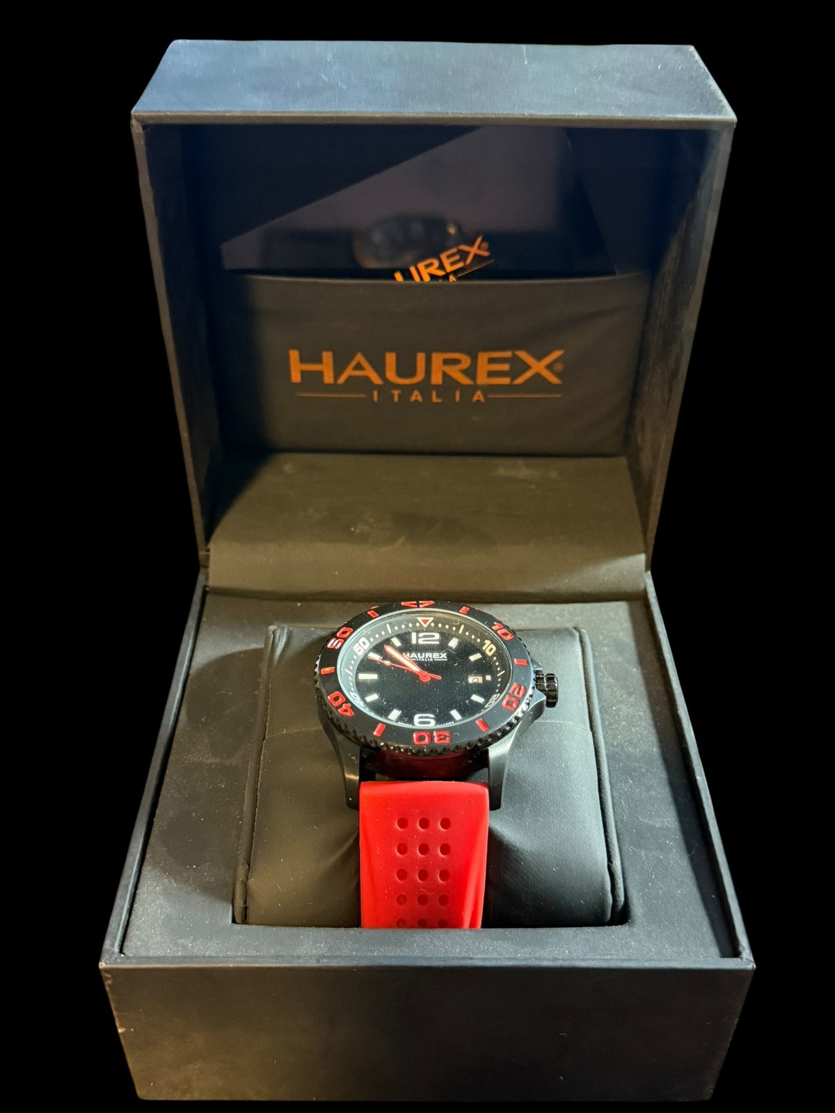 Haurex Italia Men’s Black Dial Red Silicone Swiss Quartz Dive Watch with Box