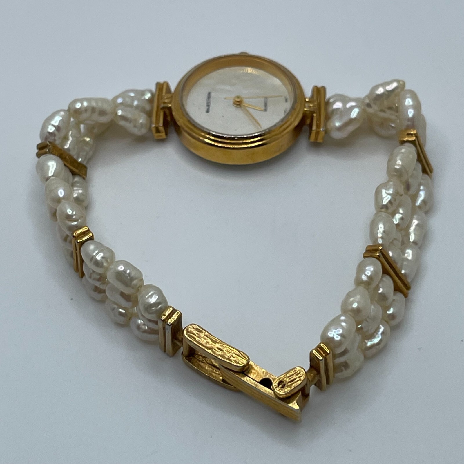 Majesti Womens Watch Majestron 22mm Case Imperfect Faux Pearl Band Quartz Analog