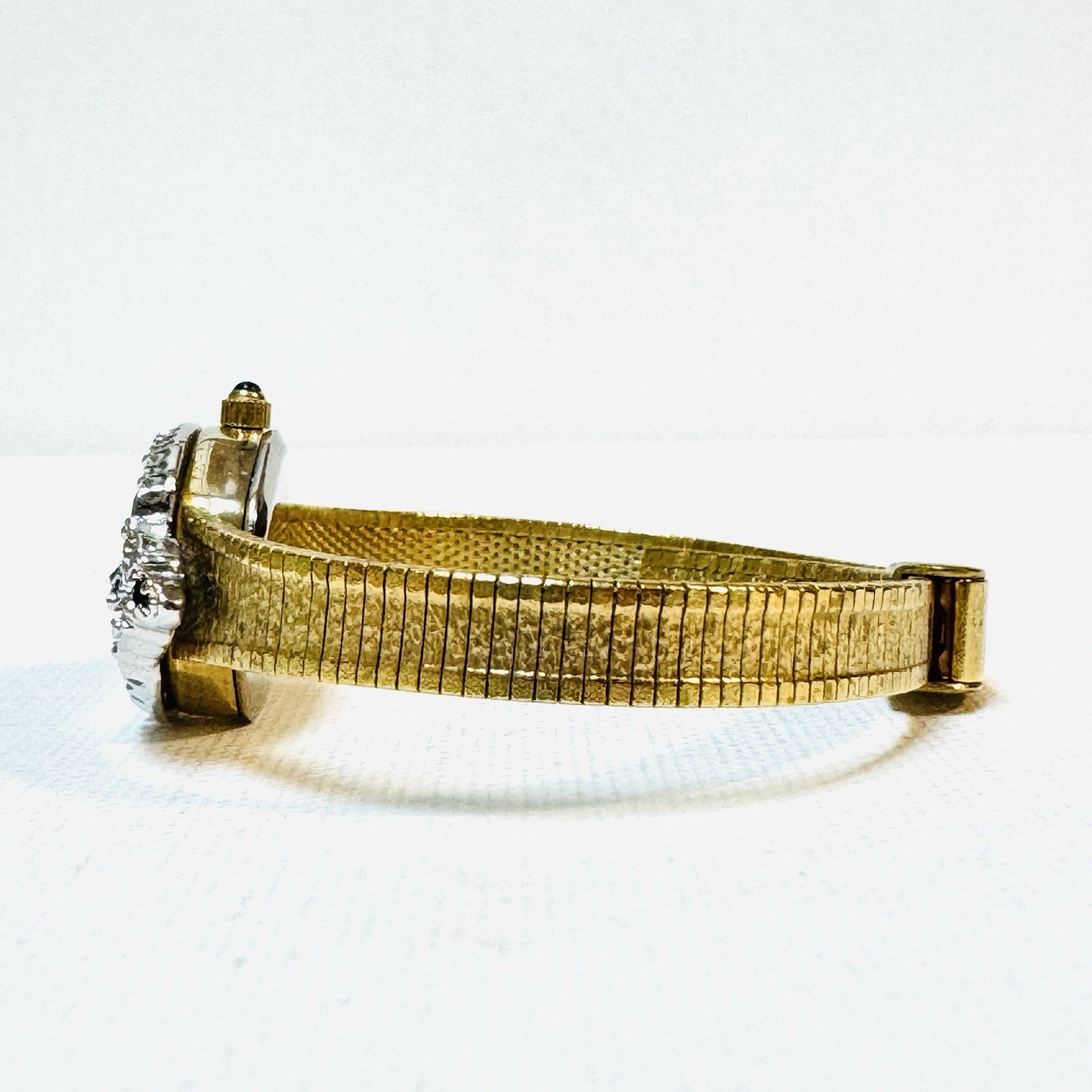 Vintage Dufonte Lucien Piccard Sapphires Women’s Gold Plated Watch 72014S
