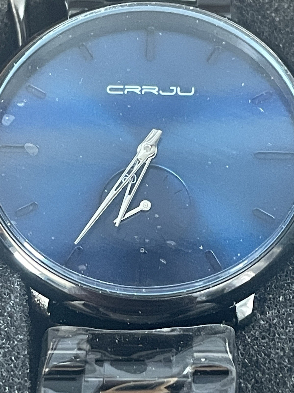 CRRJU 2150 Men’s Ultra thin Waterproof Stainless Steel Wristwatch & Xtra Strap