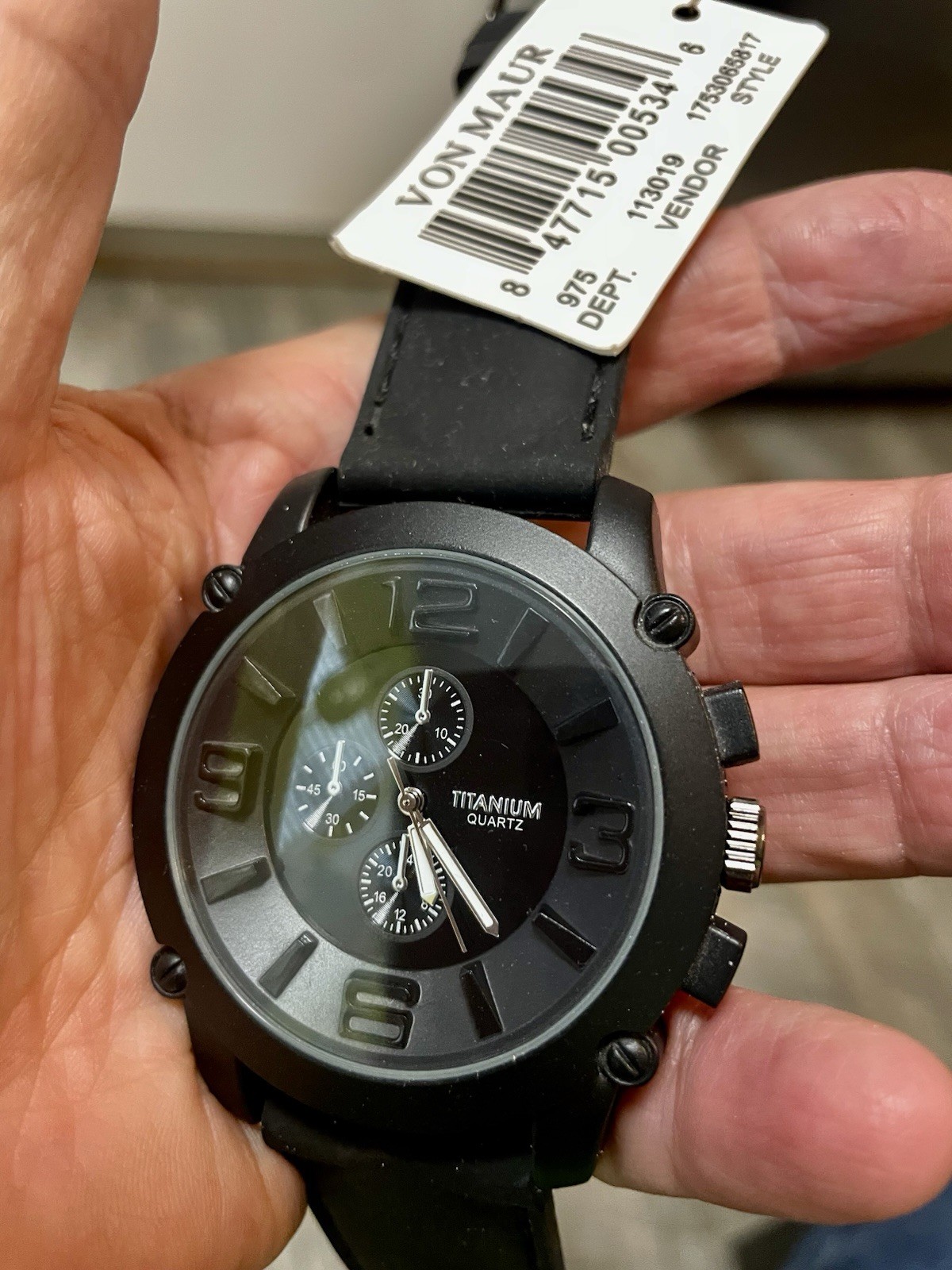 Von Maur Titanium, Case 49.5mm 12.5mm Thick, 8.5” Wrist, New Battery Works Great