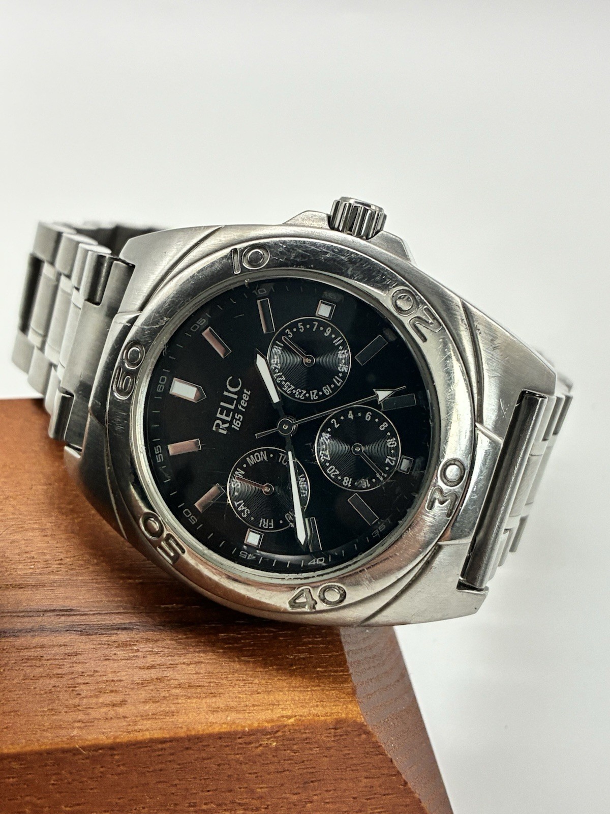 Men’s Relic Wet By Fossil Chronograph Watch. Silver Tone 165 Feet. New Battery
