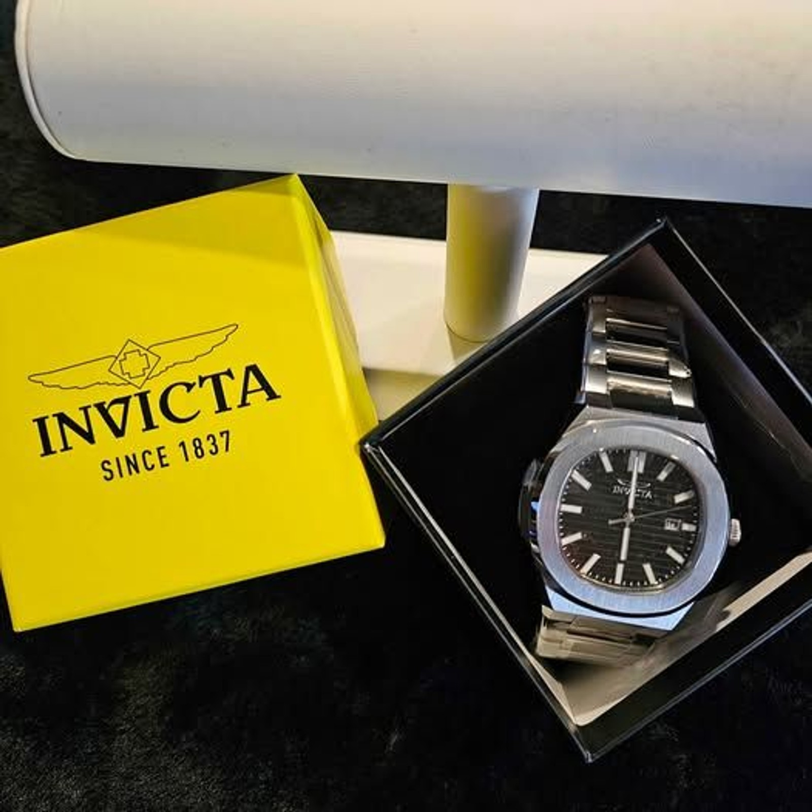 Invicta stainless steel black dial quartz. New in box!
