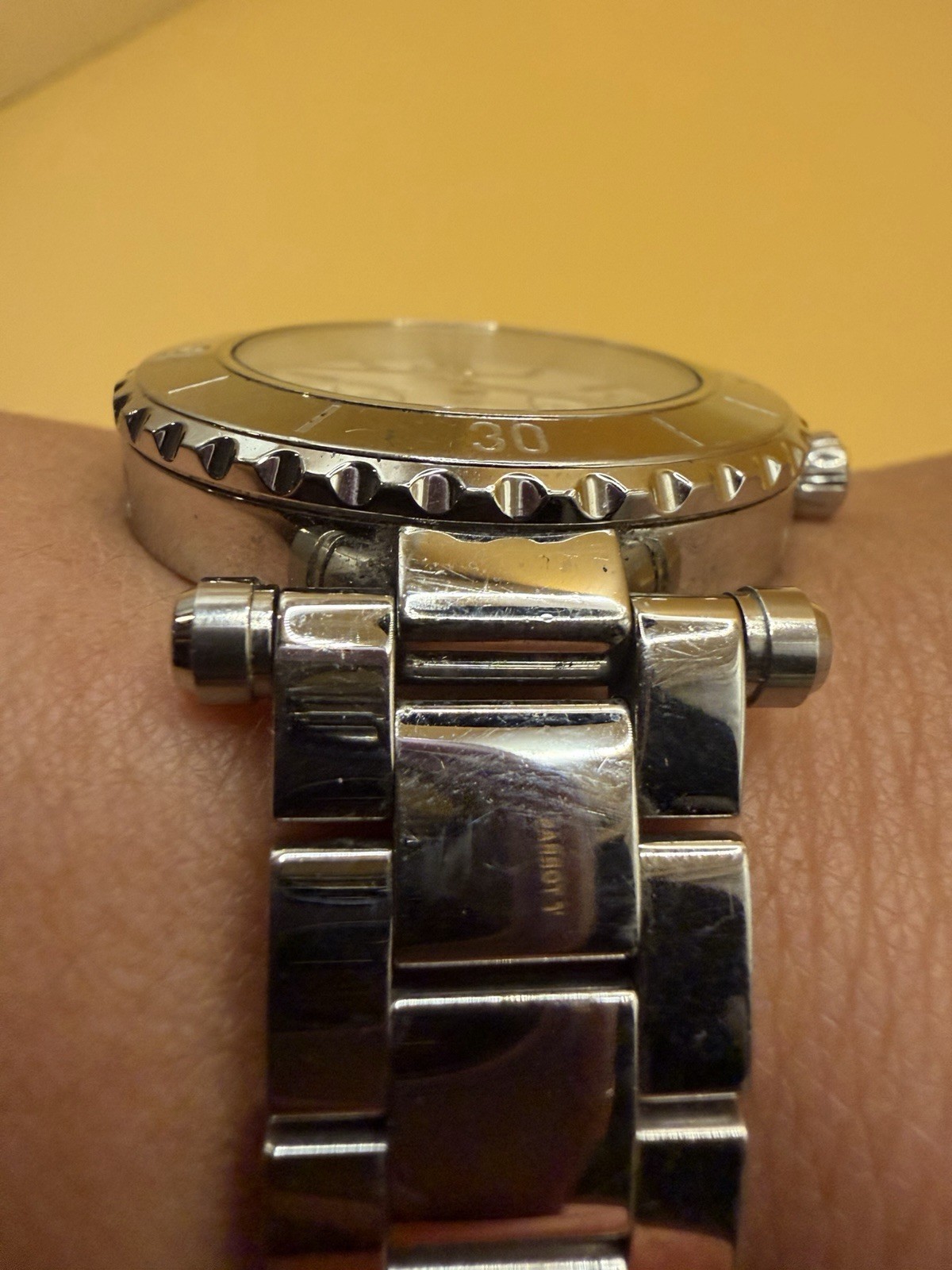 Guess Collection Womens White Dial 34mm Steel Watch GC 32000 No Box No Papers