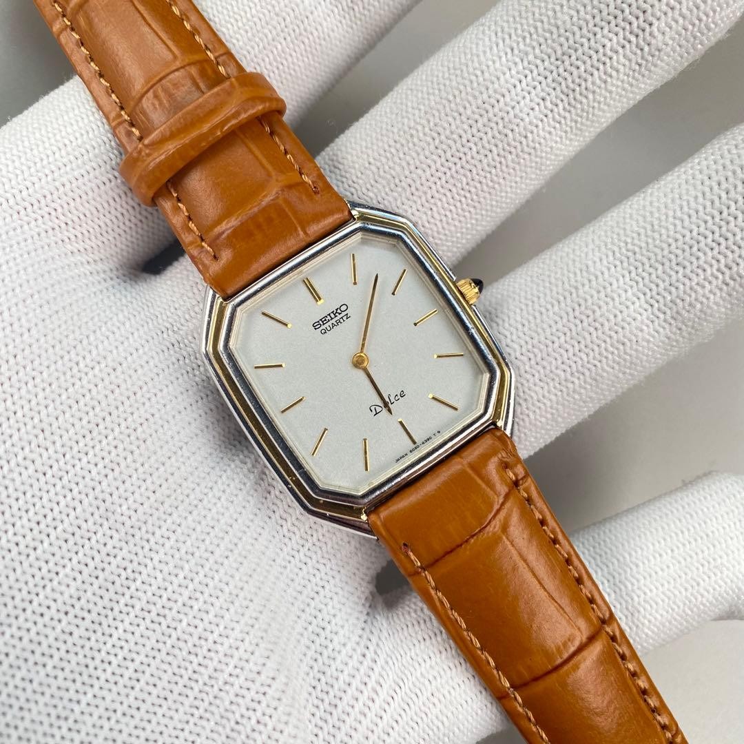 Seiko Dolce 6020-5930 Quartz Vintage Dress Watch 34x30mm wrist 20.5cm/8.1in