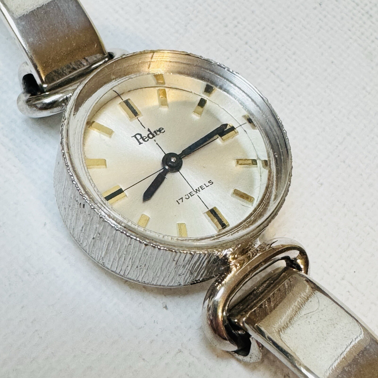 Vintage Pedre Hand Wind Women’s Silver Tone Bracelet Watch Florentine RUNS READ
