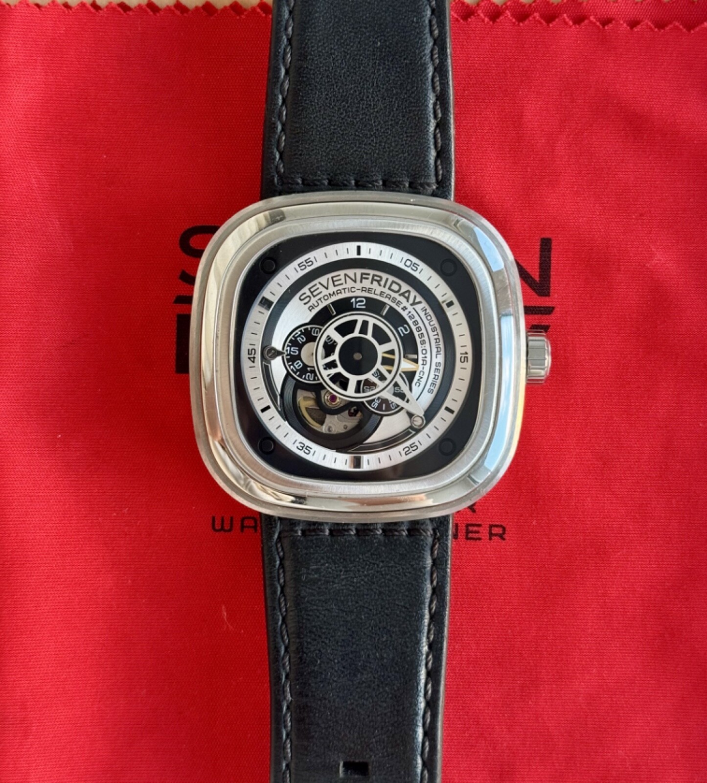 Sevenfriday SF-P1B/01 automatic watch