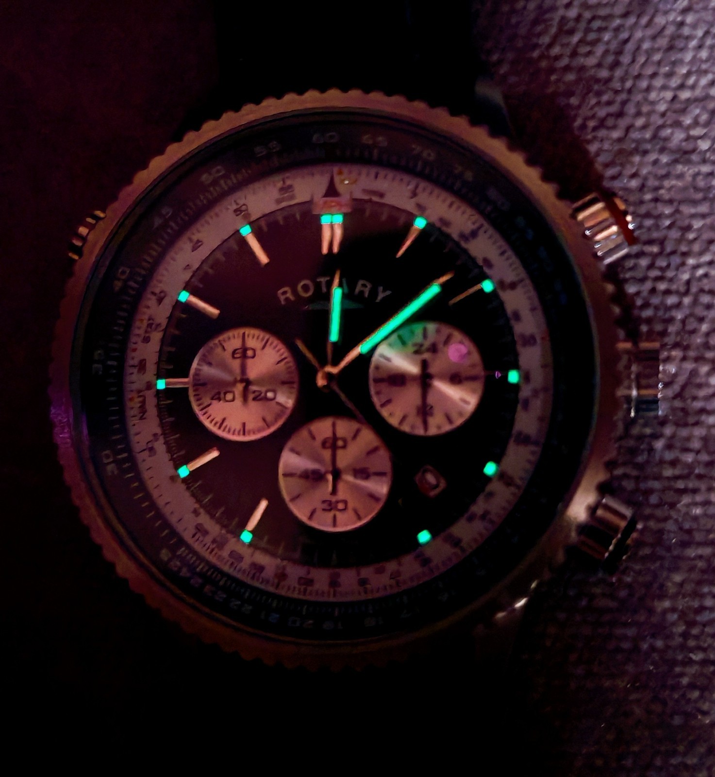 NEW ROTARY MENS CHRONOGRAPH WATCH IN NAVY WHITE DIAL – NO BOX