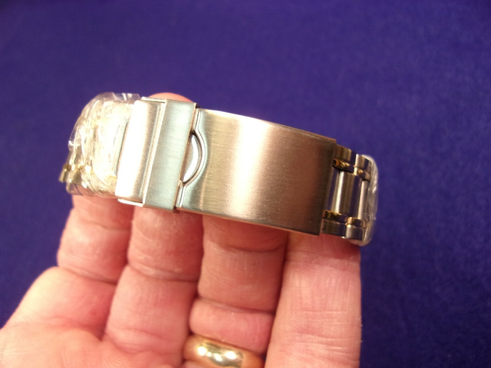 NEAR MINT CONDITION MENS COMPANY WRISTWATCH – “SHAW POWER”, STILL WITH PLASTIC