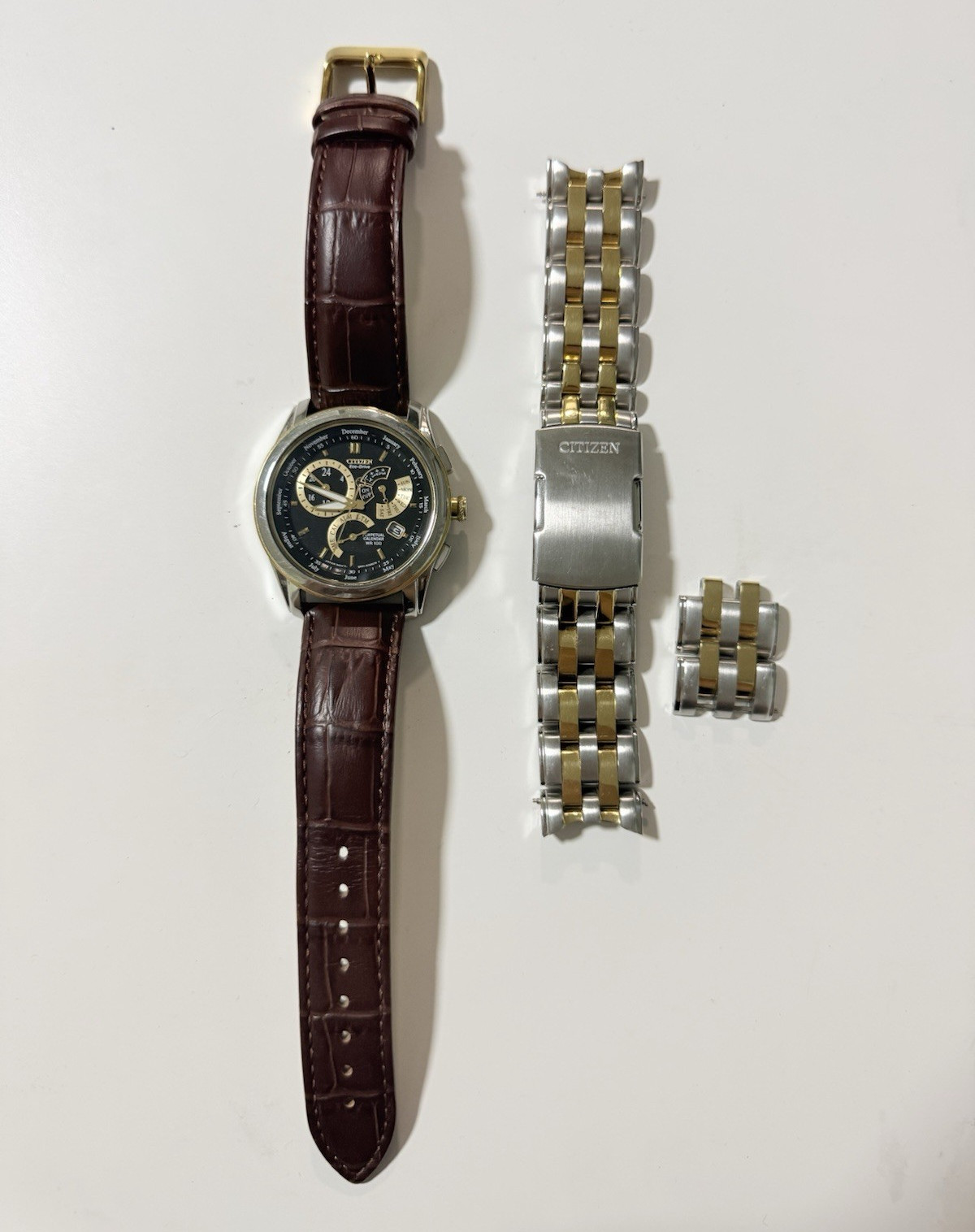 Citizen Eco Drive Watch E870-S015294 Calibre 8700 Gold Silver 2 Tone Black Dial
