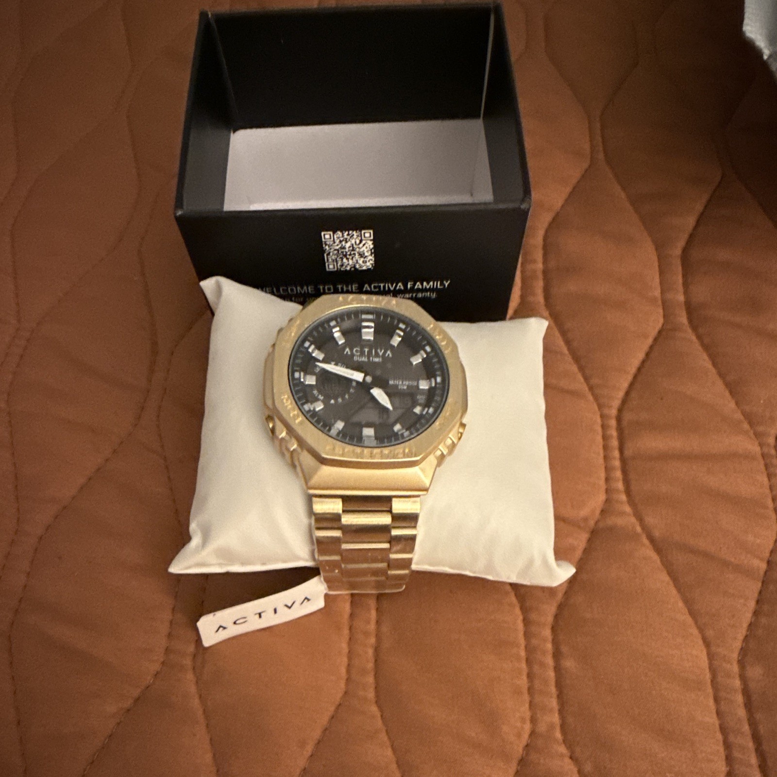 Activa Dual Time Men’s Quartz Watch Date 43mm Black Dial Gold SS Box Manual