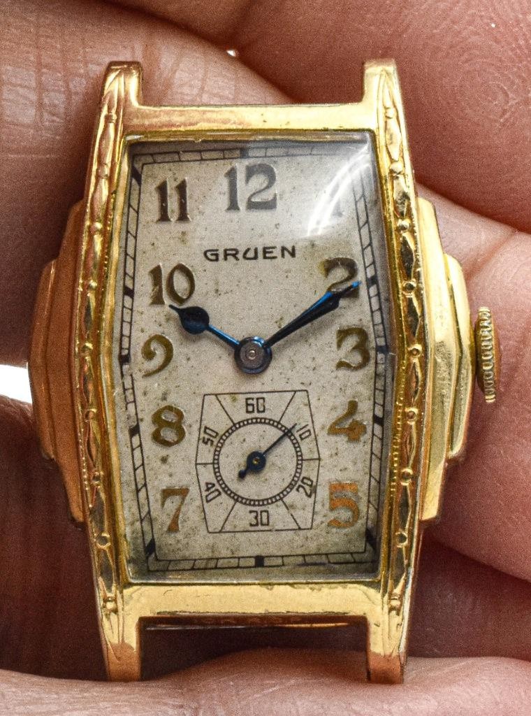 Vintage 50’s RGP Top GRUEN engraved Bezel Long curved Running Men’s Wrist Watch