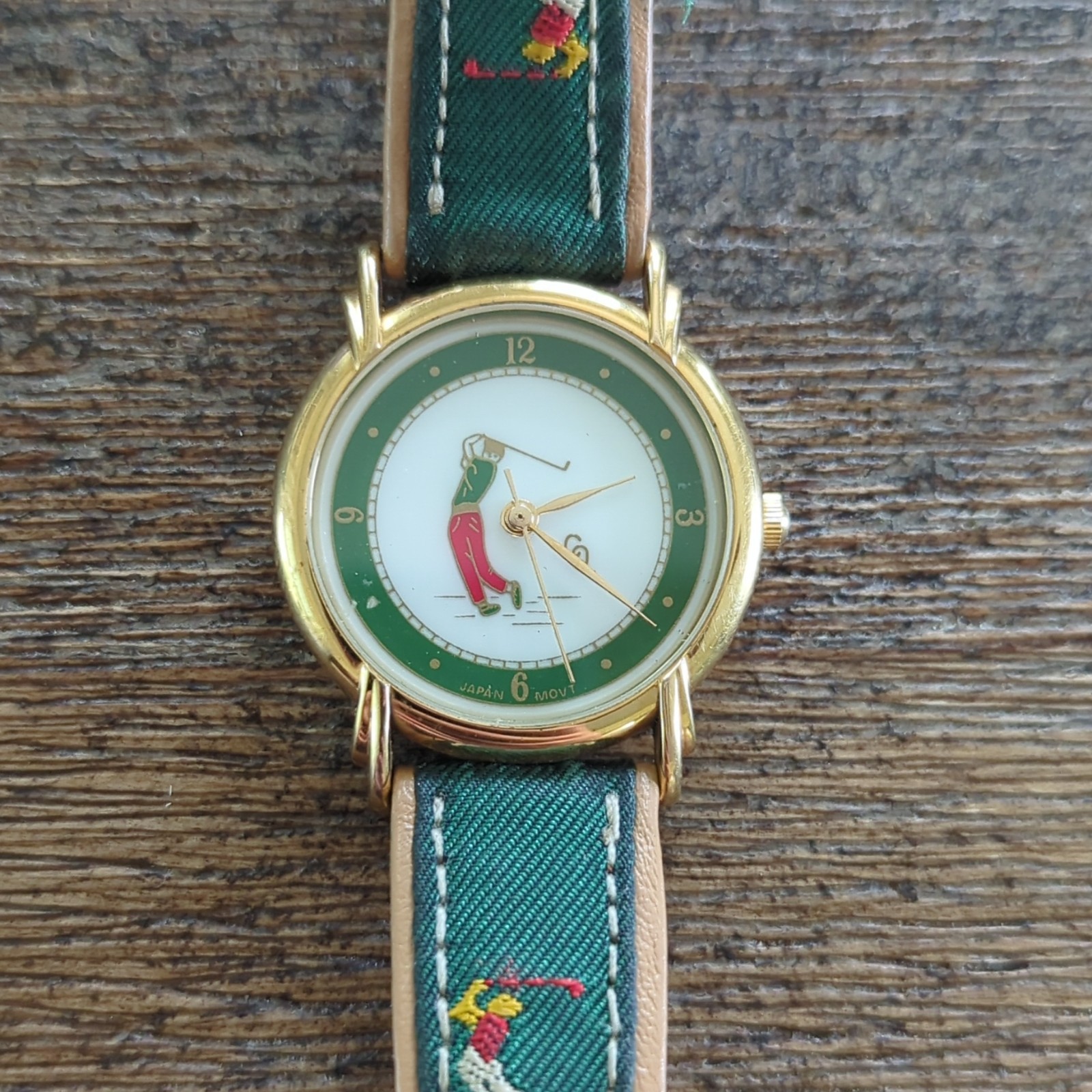 Quartz Analog Golf Dial Watch Gold-Tone Case Green Leather/Fabric