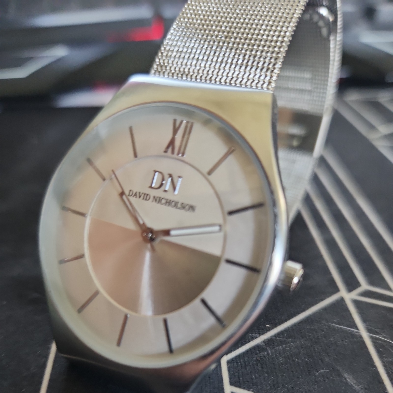 David Nicholson Watch Mens DN55.S1.S1 Classic Italian style mesh band adjustable