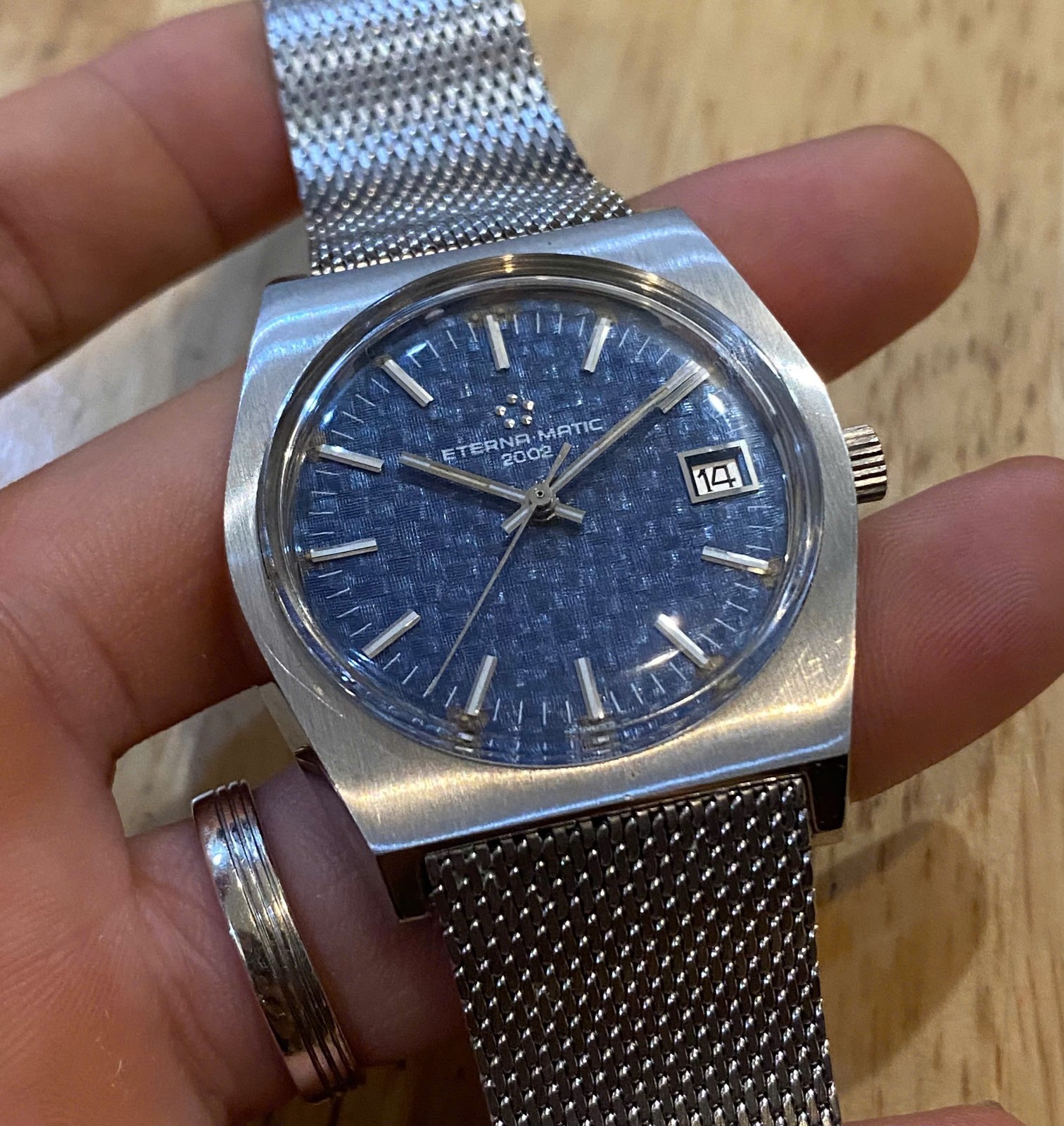 vintage Eterna Matic 2002 Automatic Blue Texture Dial Original Bracelet PLSREAD