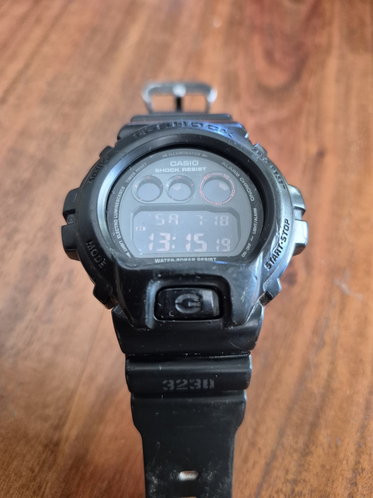 Casio G-Shock 3230 DW-6900 Mens Watch Black Digital Illuminator