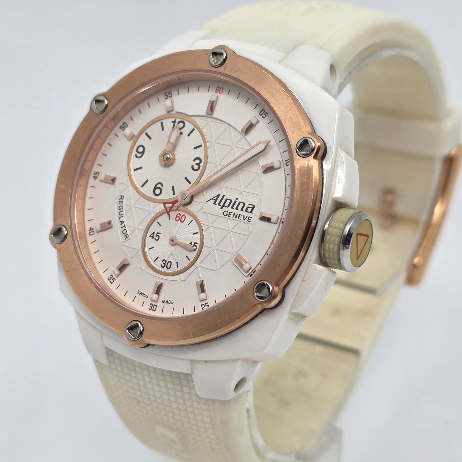 Alpina Geneve Watch White Ceramic/Rubber Strap Rose Gold Bezel Avalanche Extreme