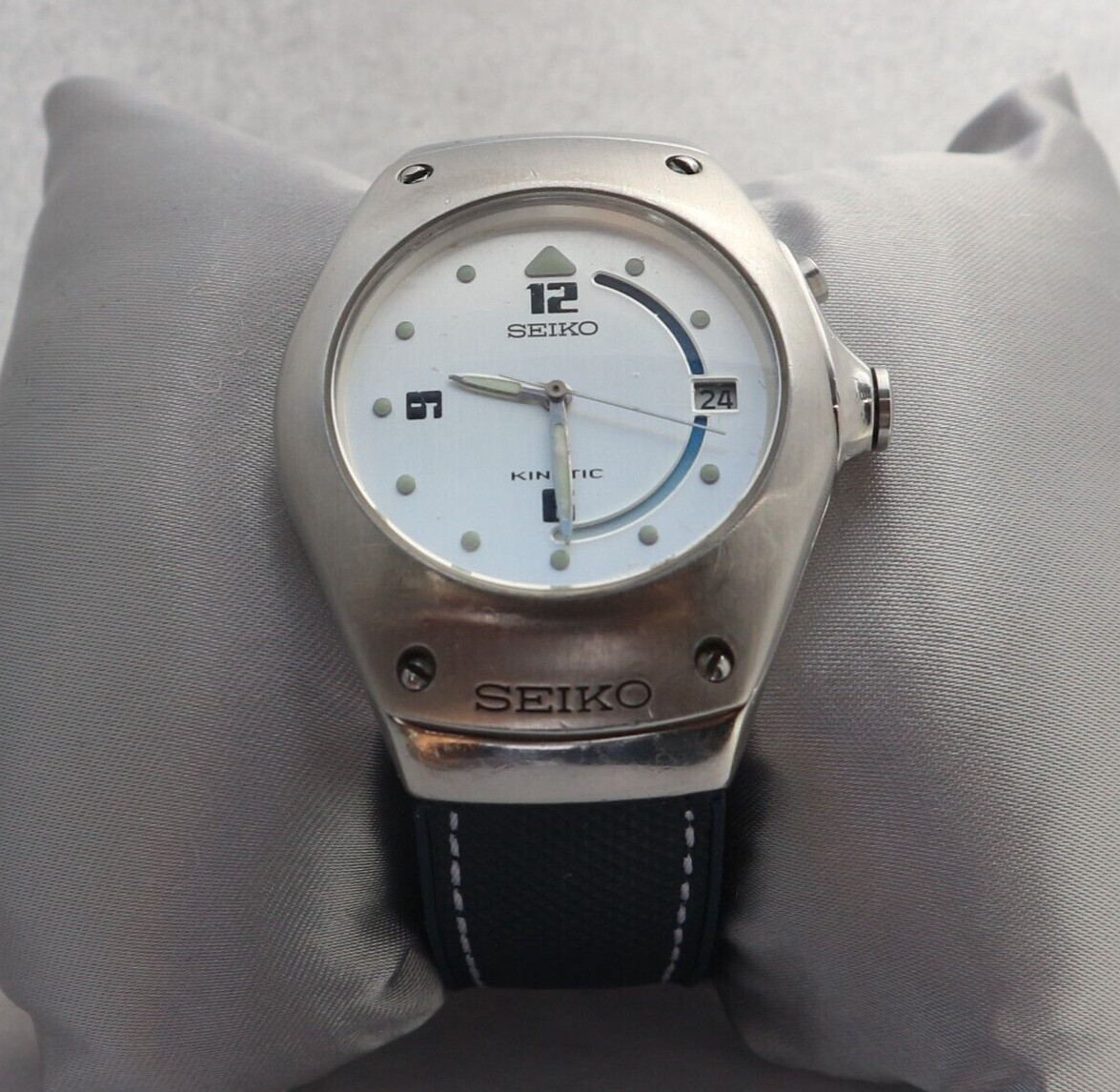 Seiko Arctura Kinetic Jorg Hysek 5M42-0E39 Stainless Steel Watch – Silver dial