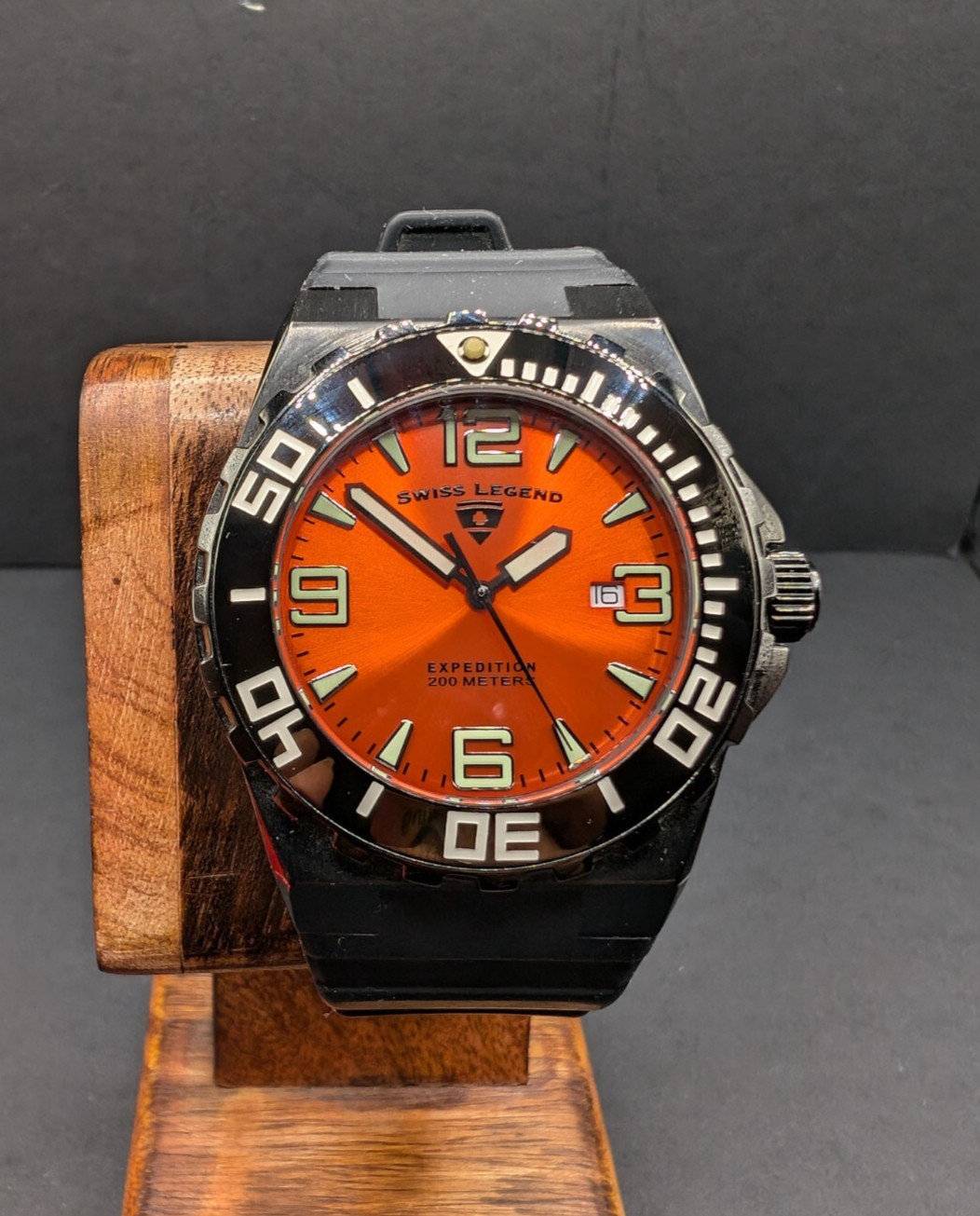 NEW! Expedition by SWISS LEGEND Men’s Divers Watch BLACK ORANGE Date 200m