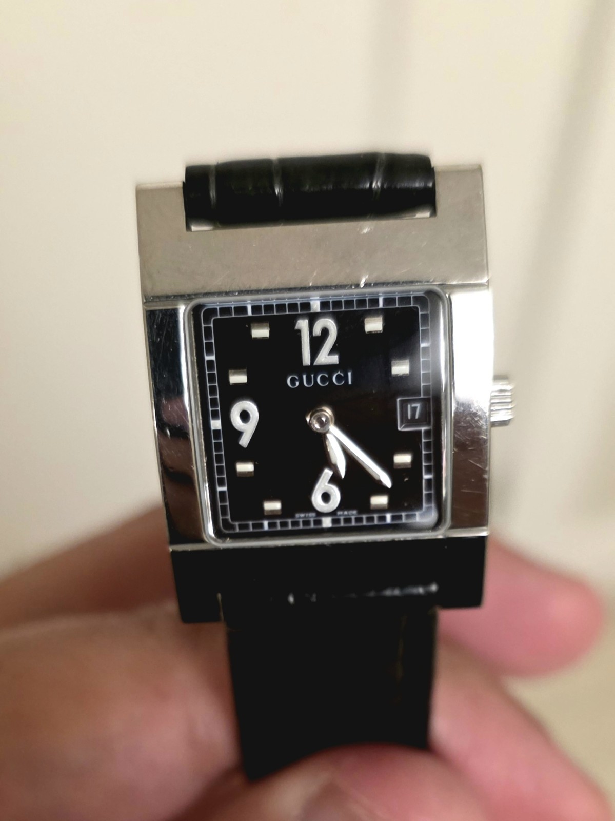 Gucci 7700L QZ Silver Vintage Women’s Watch Quartz Authentic