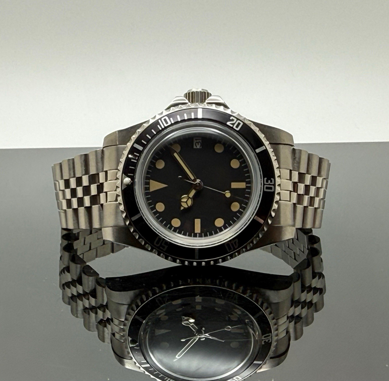 Custom 39mm Black Milsub Mod Watch Jubilee Band w/ NH35 Automatic