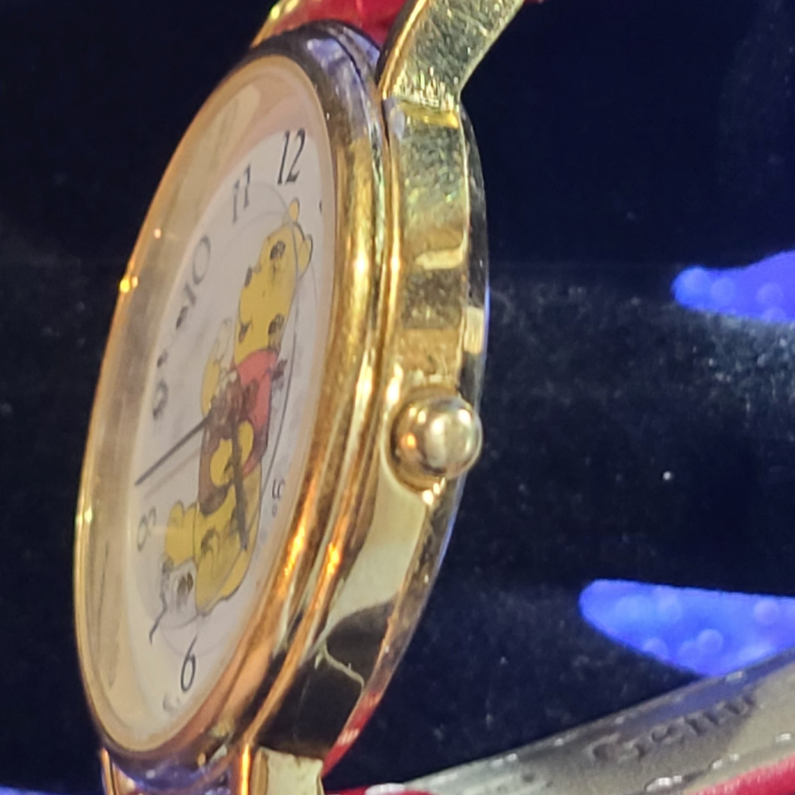 Disney Lorus Winnie the Pooh Watch V531 Floating Bees Ready To Wear | See Video