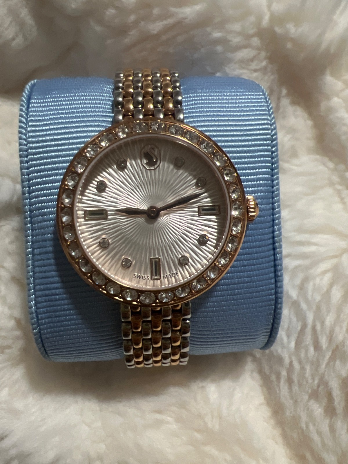 swarovski matrix watch (model 5672971) features a rose gold-tone bezel set