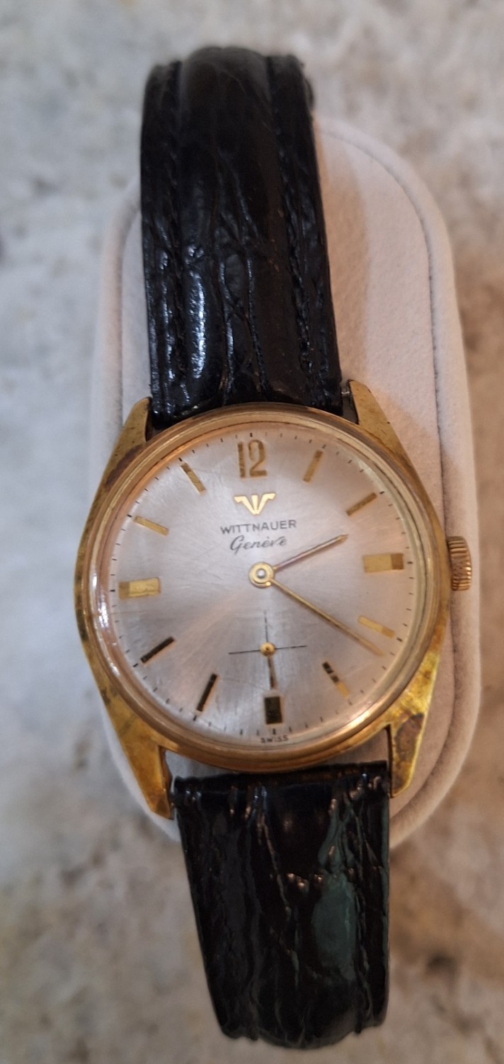 Mid-Century Wittnauer Geneva Automatic 17J Dress Watch-Working