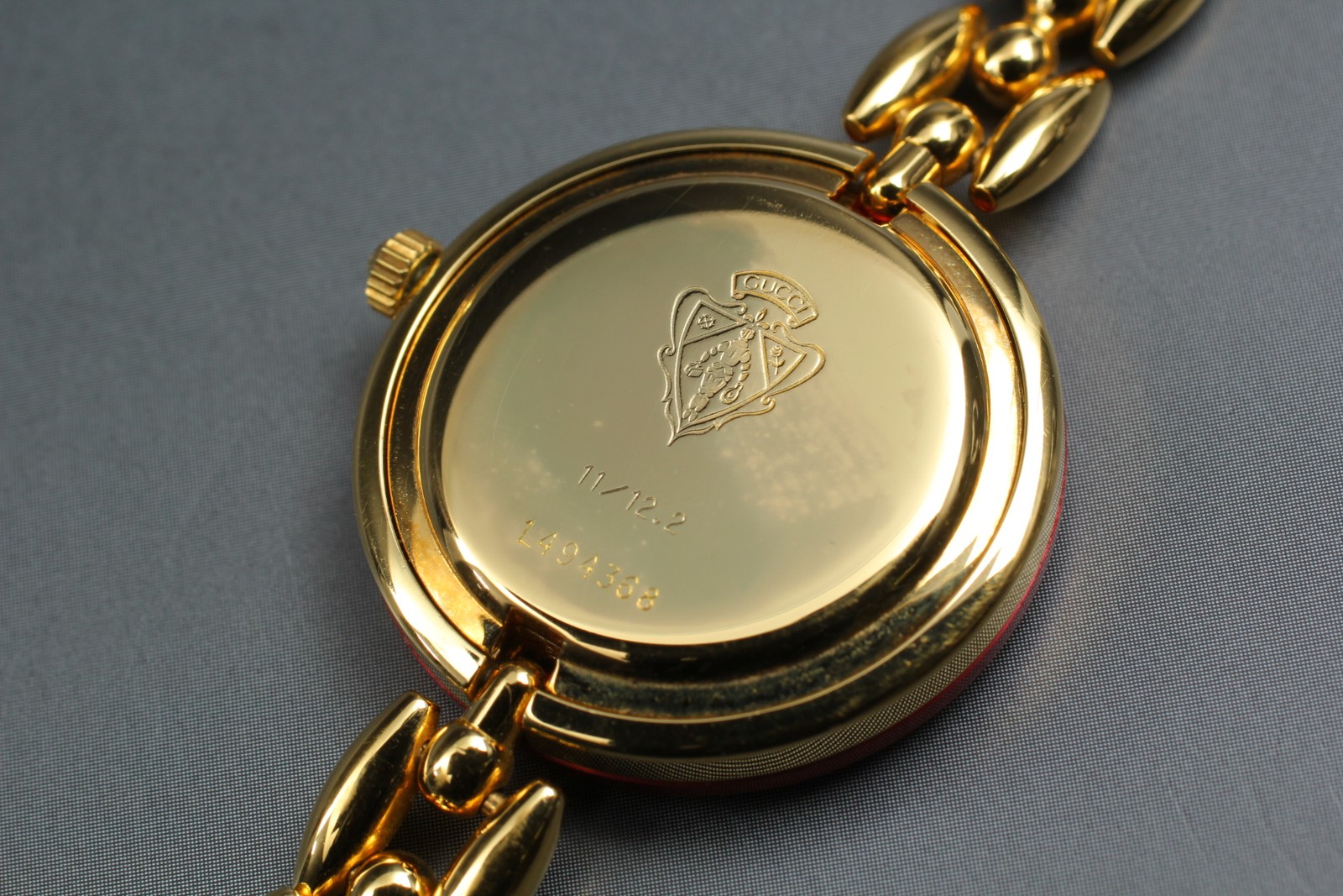 [Near MINT] Gucci 11/12.2 Change Bezel Gold Red Bezel Quartz Women’s Watch