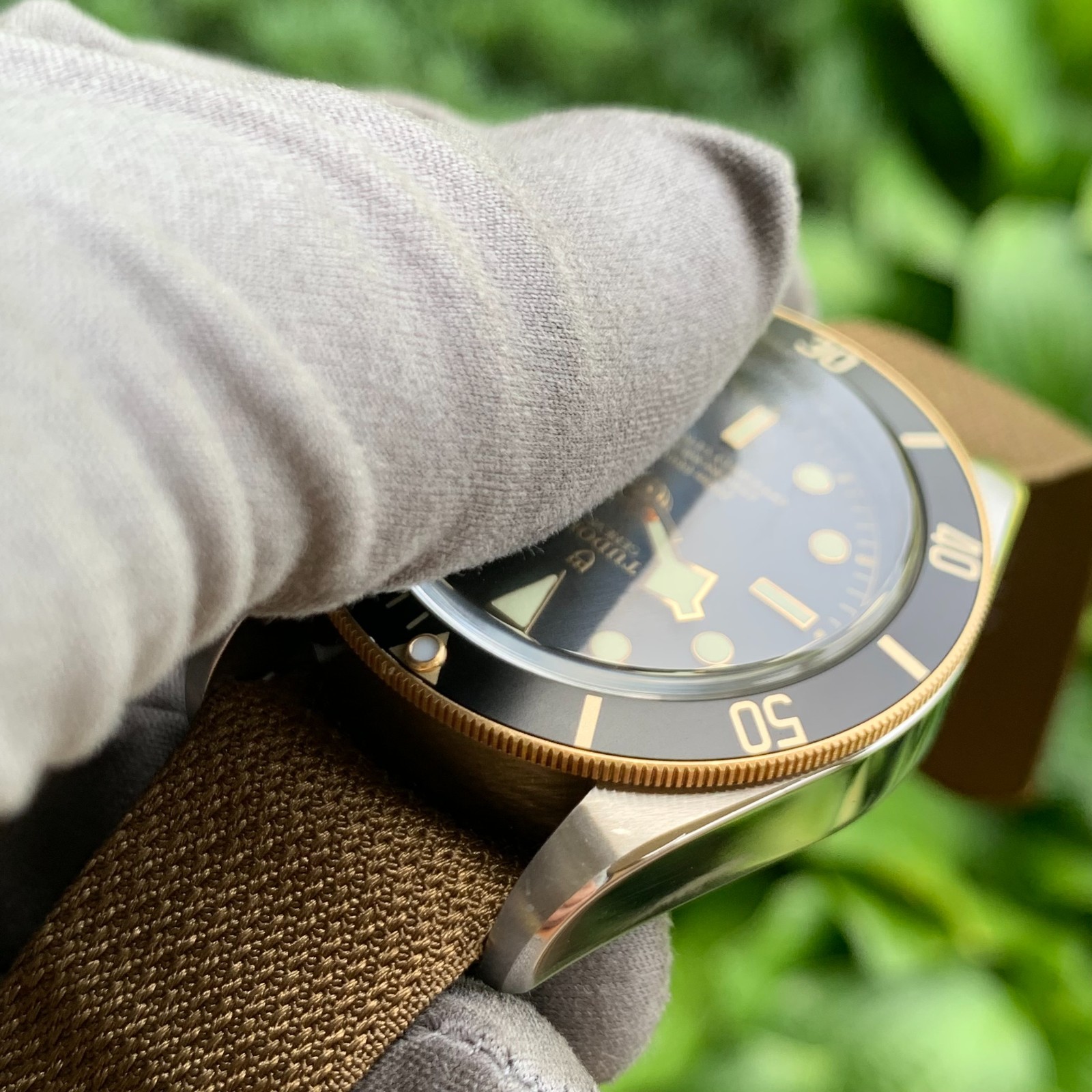 Tudor Black Bay S&G 79733N Automatic 41mm Divers Wristwatch – Box & Papers