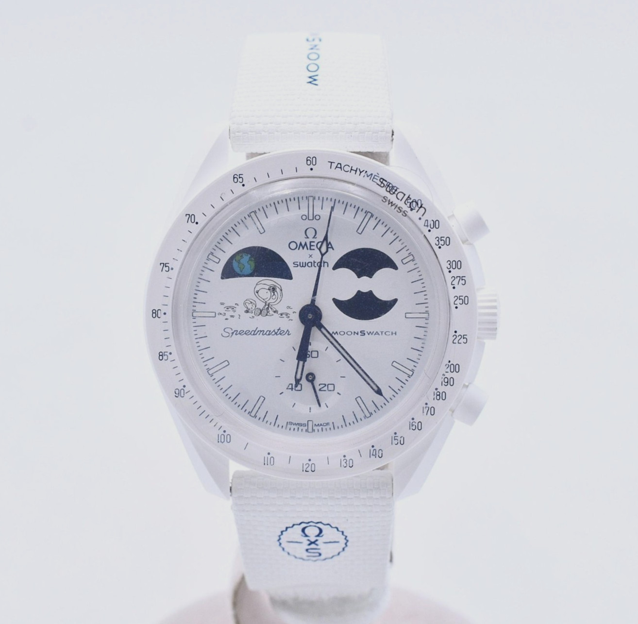 Omega x Swatch Mission to Earthphase Moonshine Gold Snoopy SO33W701XL Snowflake