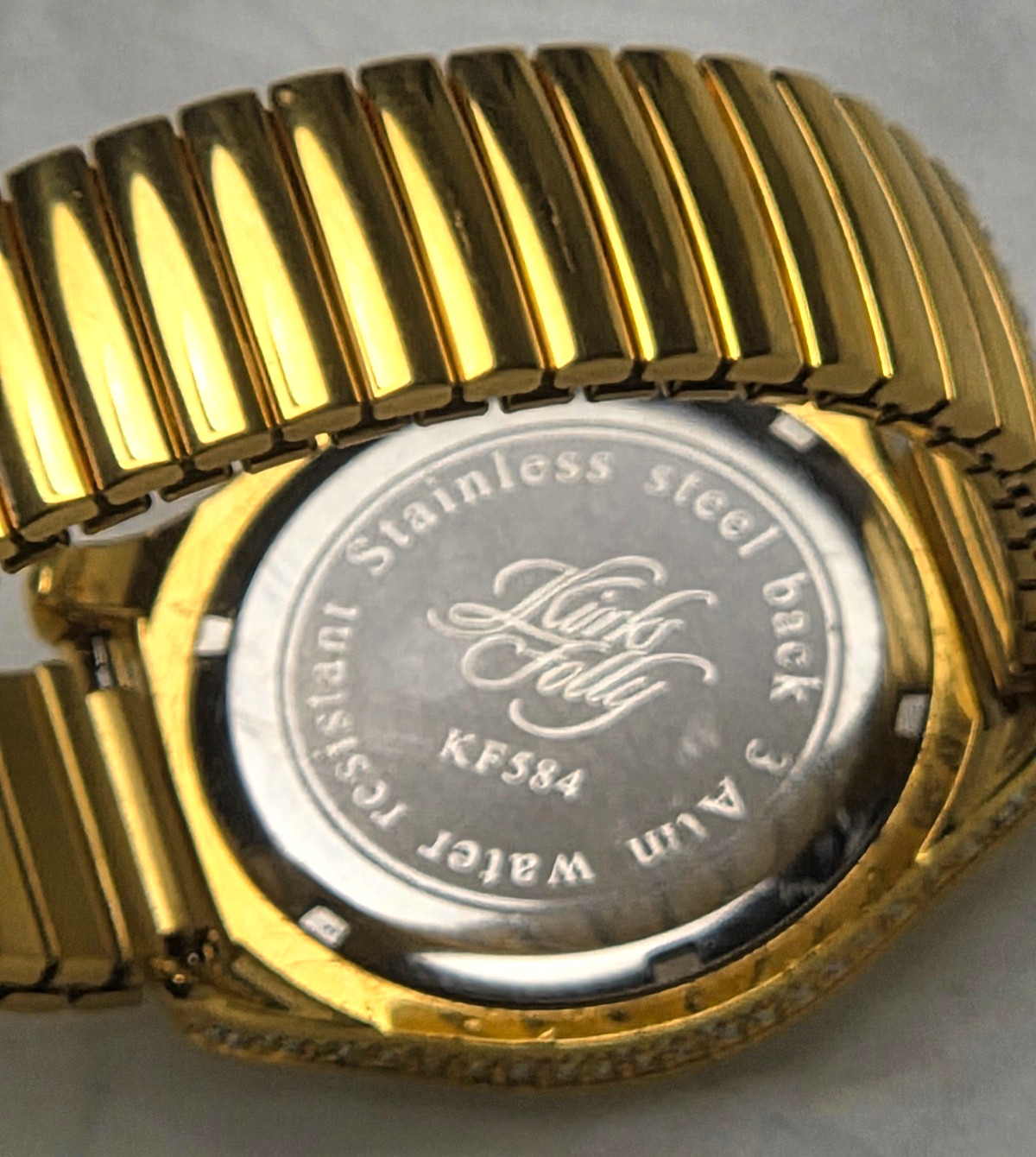 Vintage Kirks Folly Dreamtime Women’s Wristwatch Gold Tone Stretch Band KF584