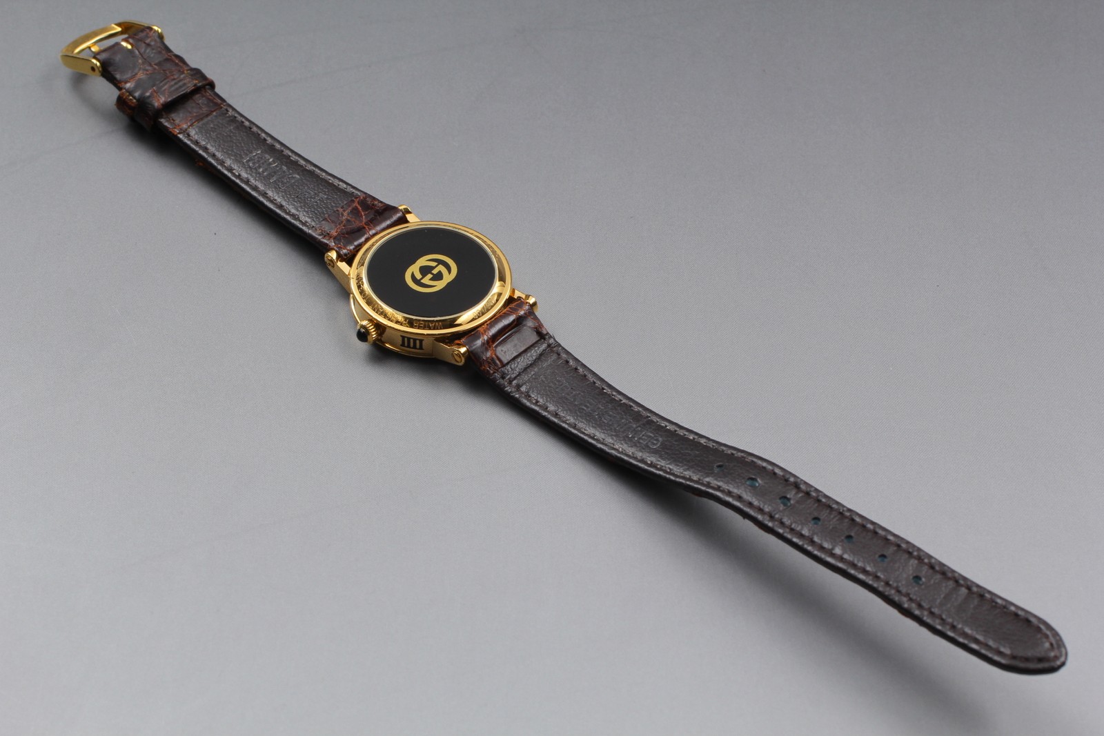 *Near MINT* Vintage GUCCI 7200L Gold White Dial 26mm Quartz Ladies Watch JAPAN